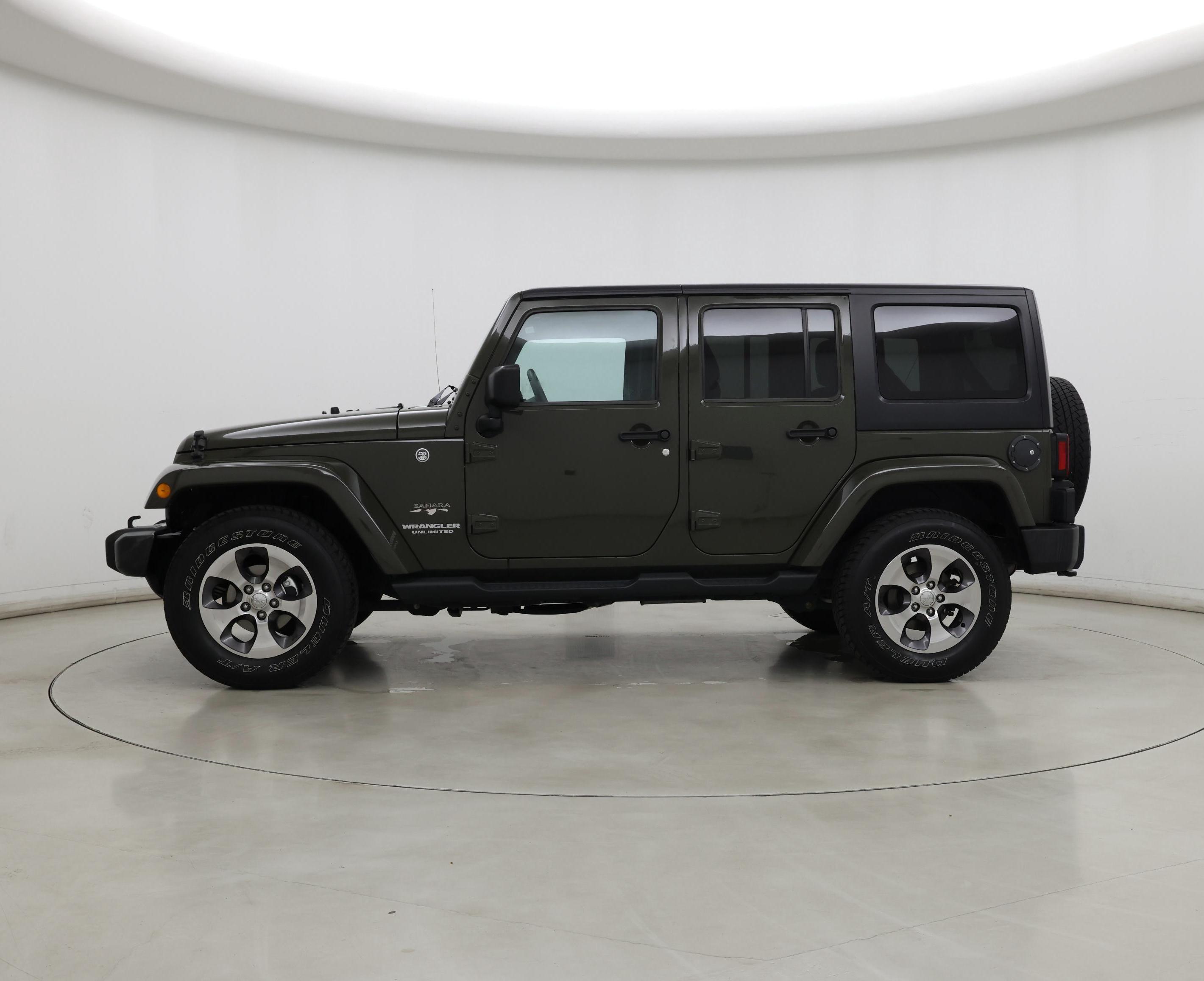 Thumbnail: 2016 Jeep Wrangler - 3