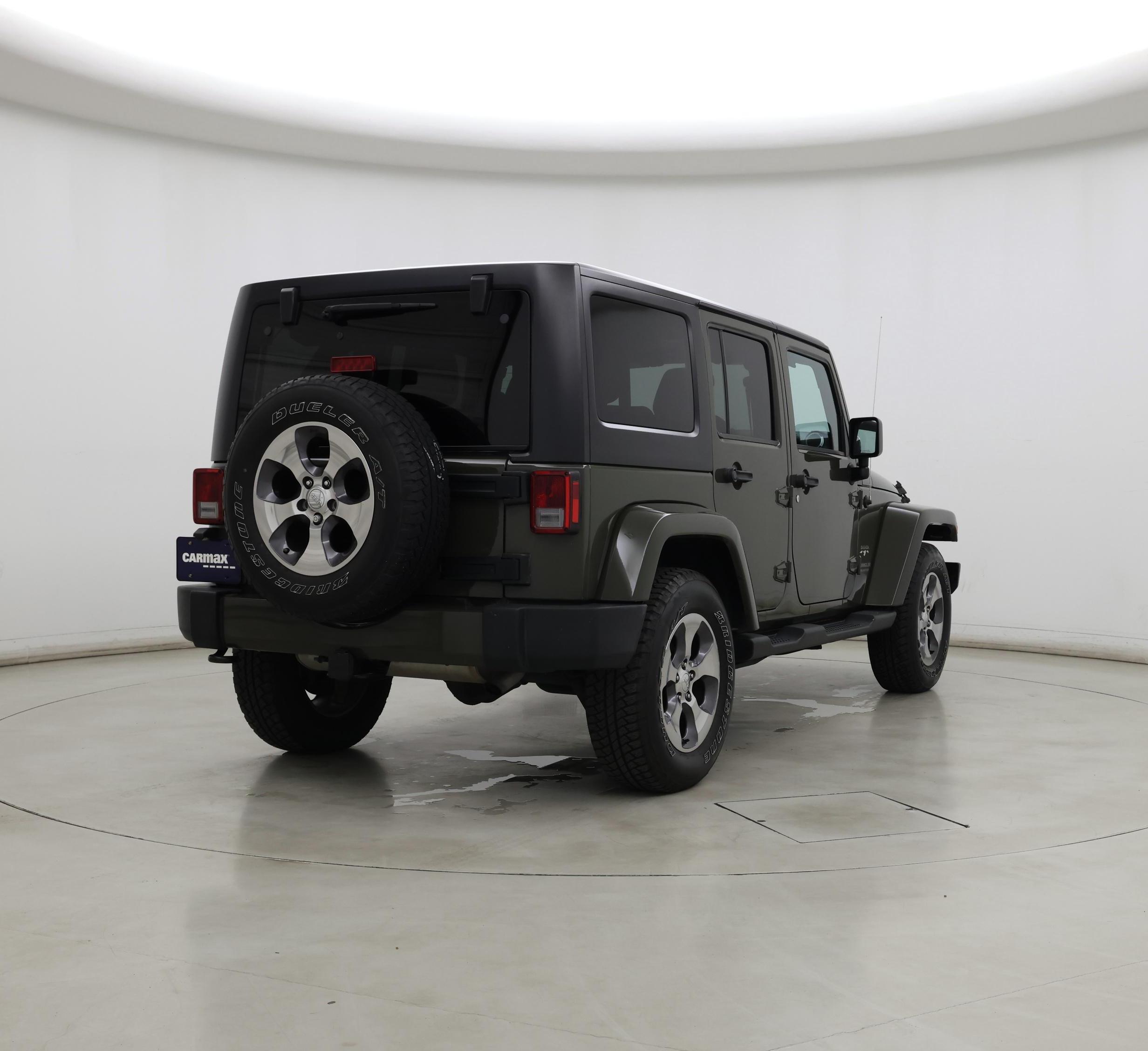 Thumbnail: 2016 Jeep Wrangler - 8