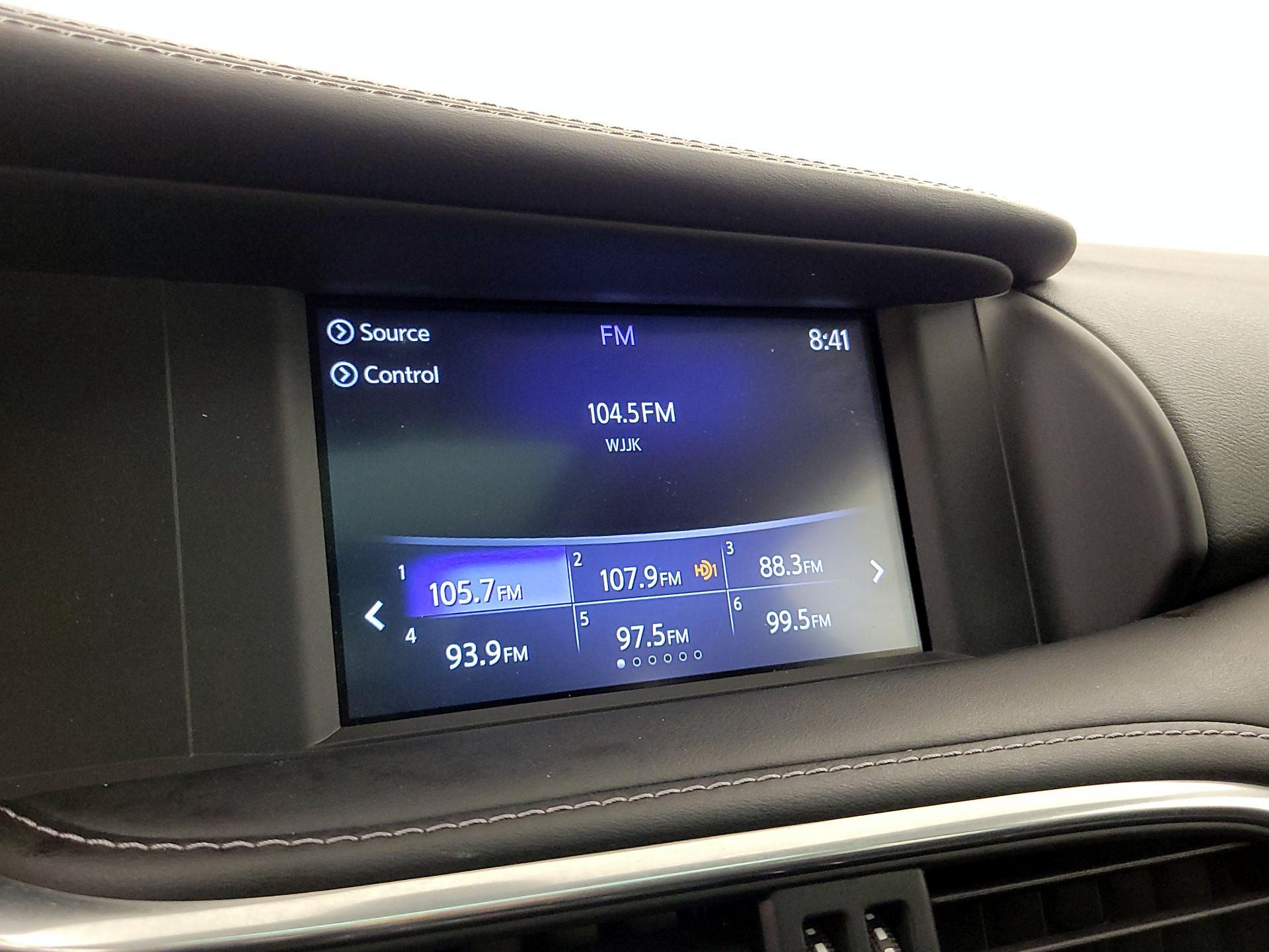 Thumbnail: 2019 INFINITI QX30 - 15