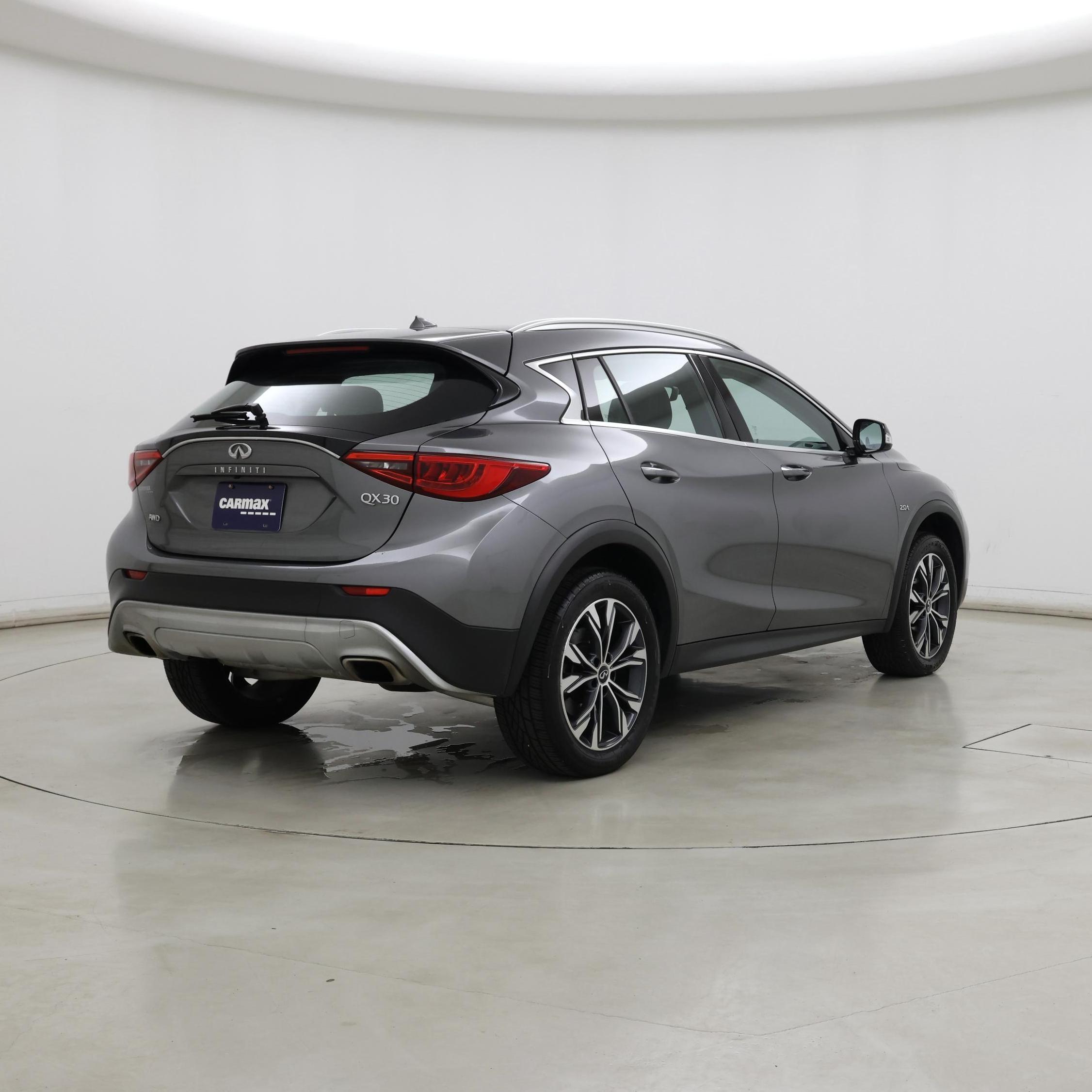 Thumbnail: 2019 INFINITI QX30 - 8