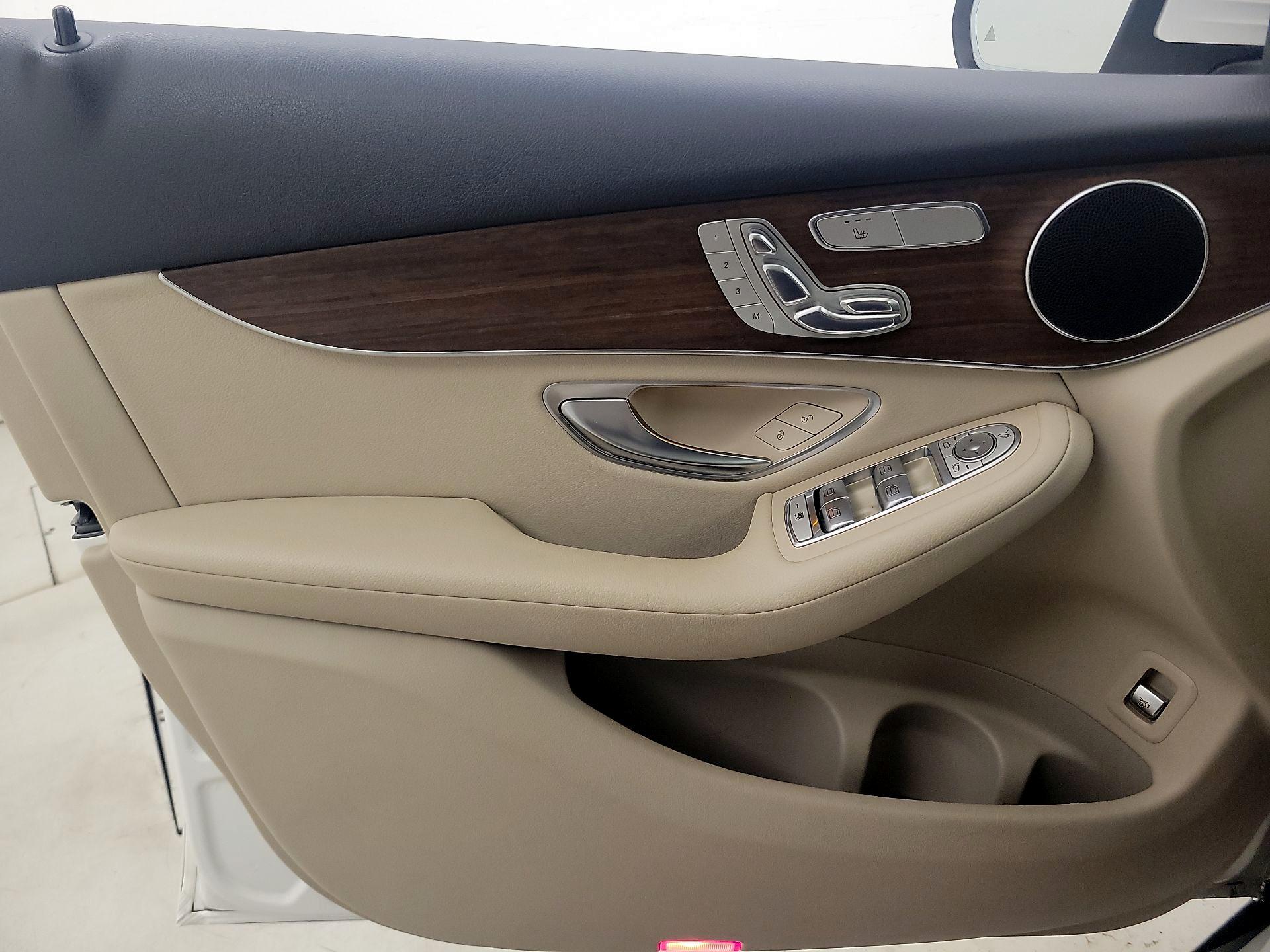 Thumbnail: 2021 Mercedes-Benz GLC - 12
