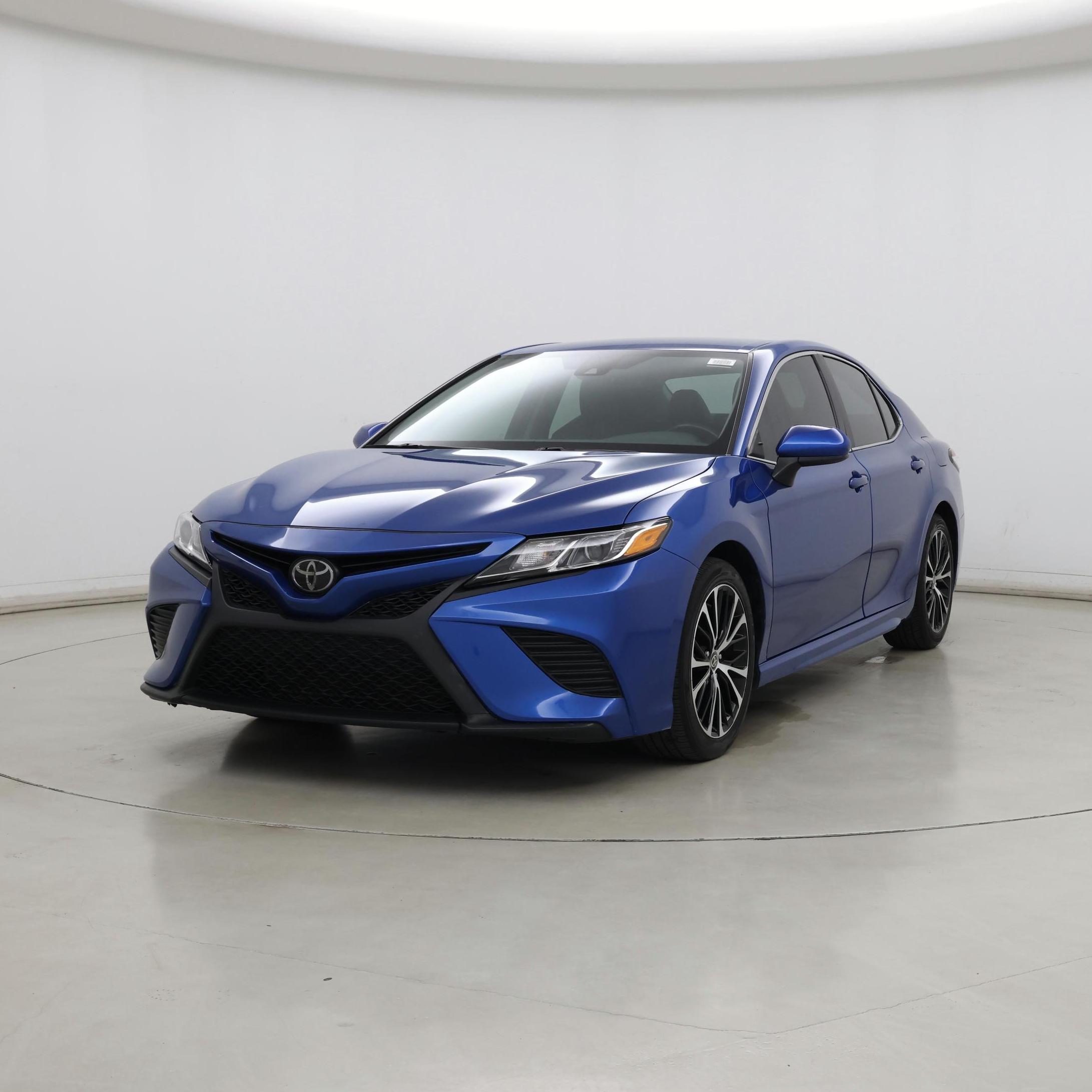 Thumbnail: 2020 Toyota Camry - 4