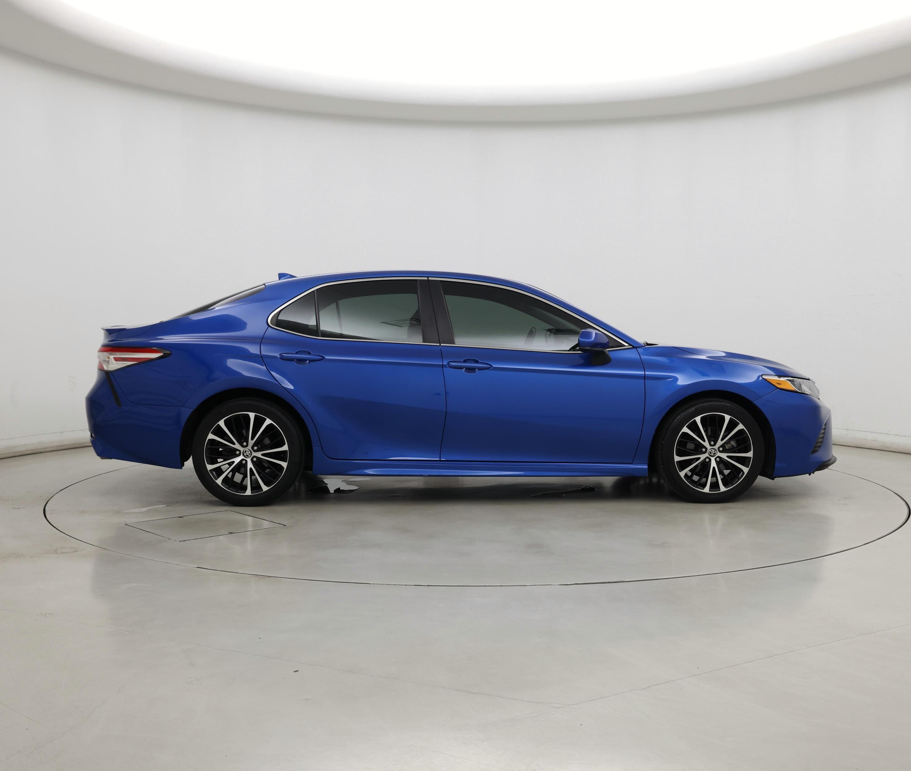 Thumbnail: 2020 Toyota Camry - 7
