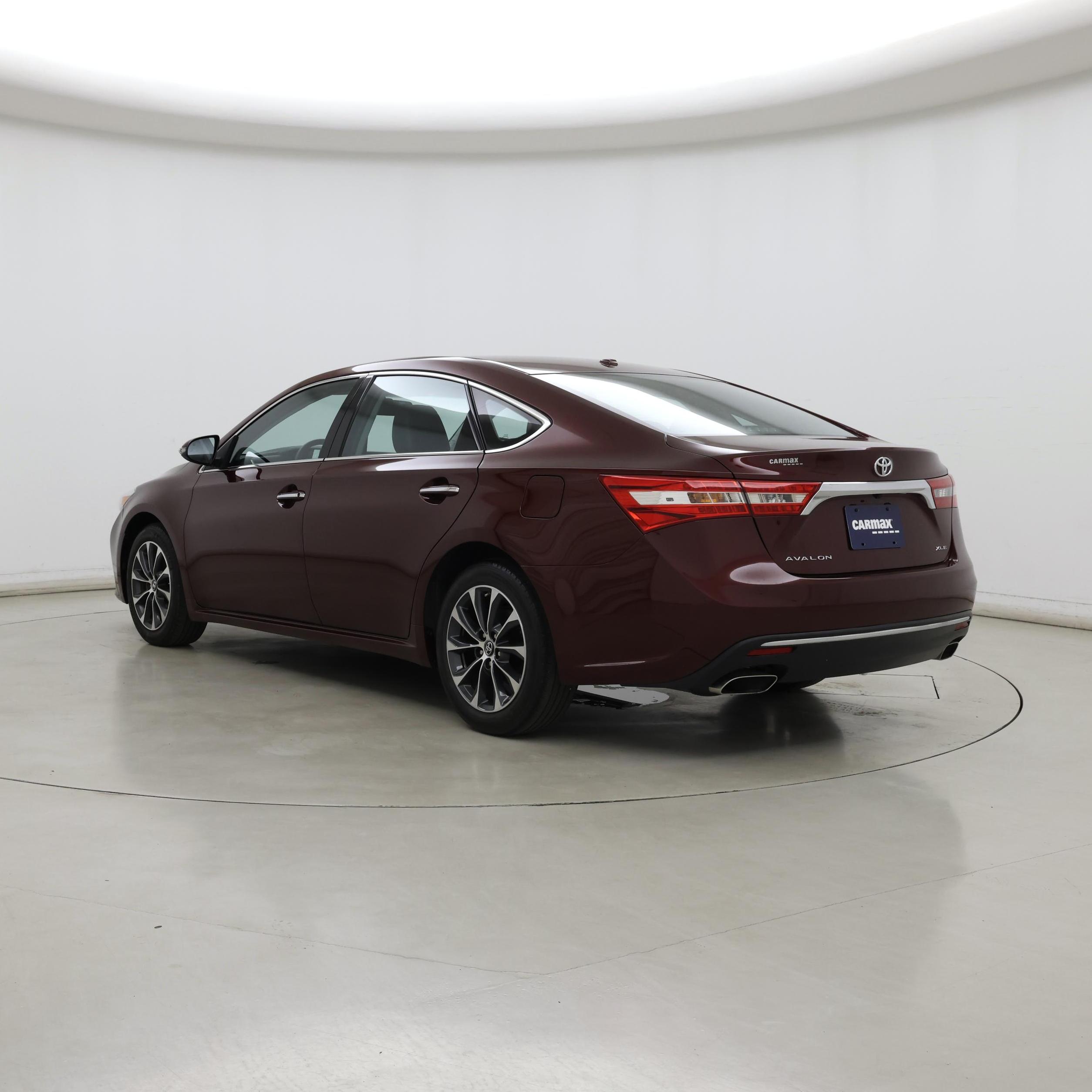 Thumbnail: 2016 Toyota Avalon - 2