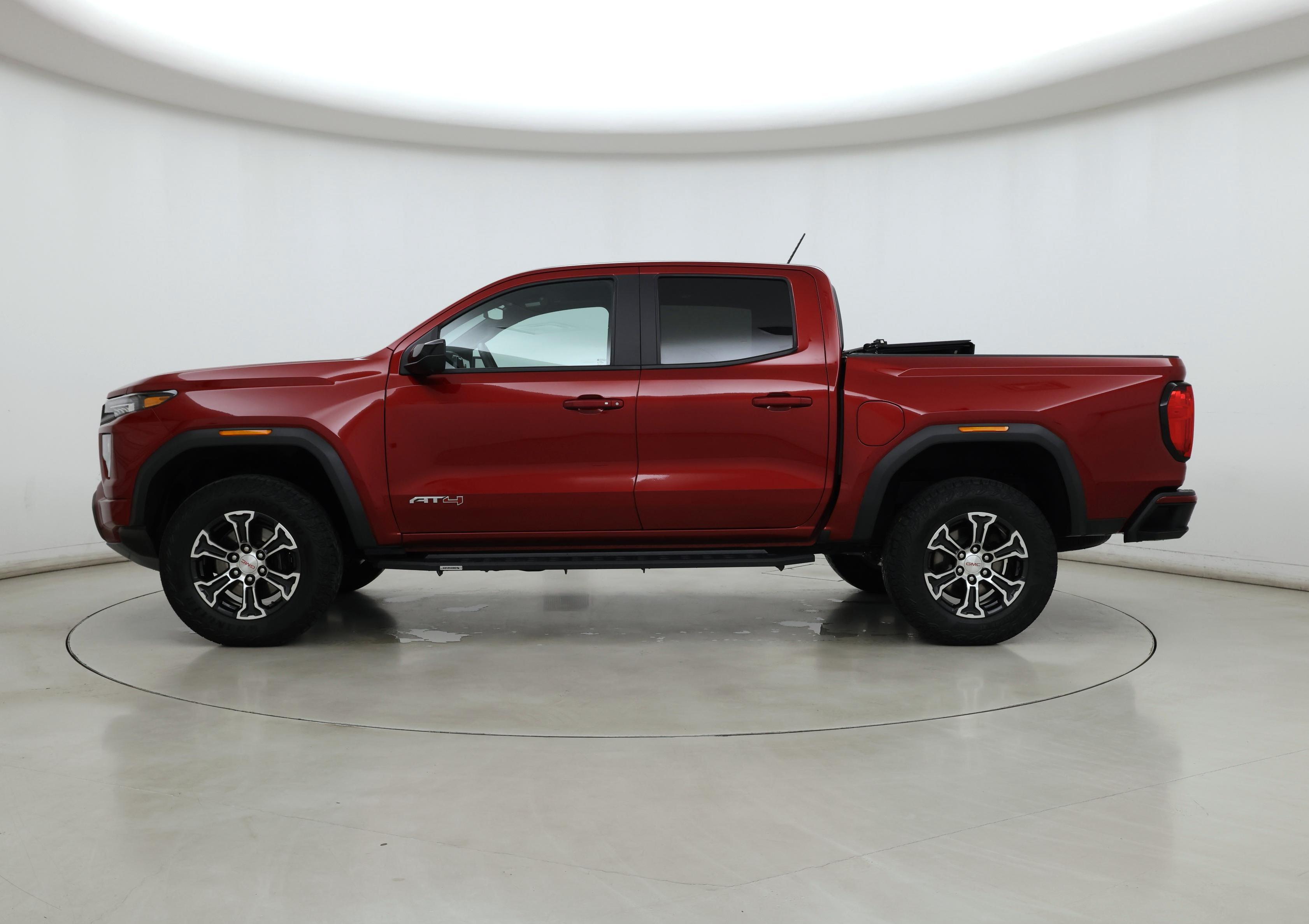 Thumbnail: 2023 GMC Canyon - 3