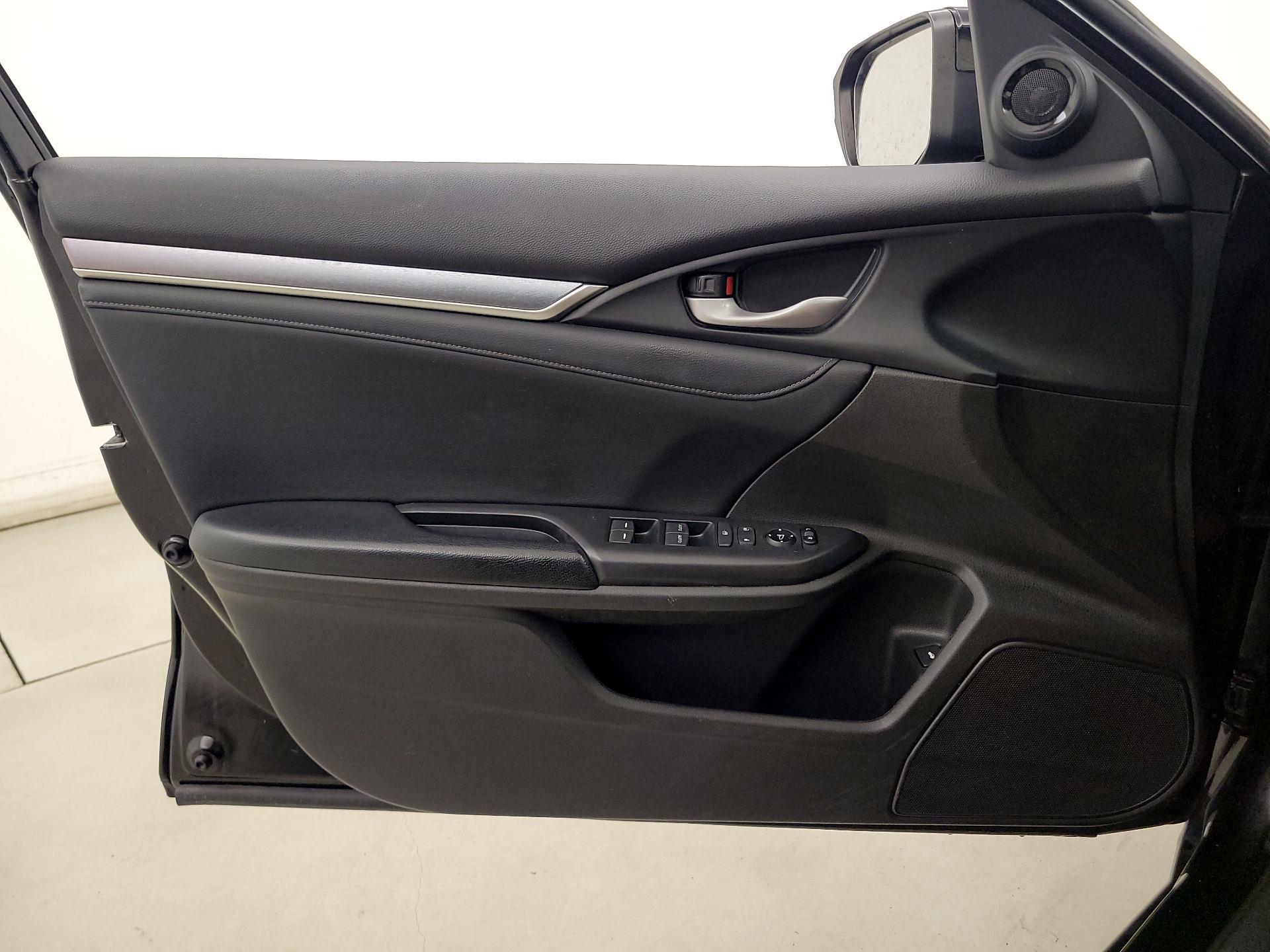 Thumbnail: 2017 Honda Civic - 12