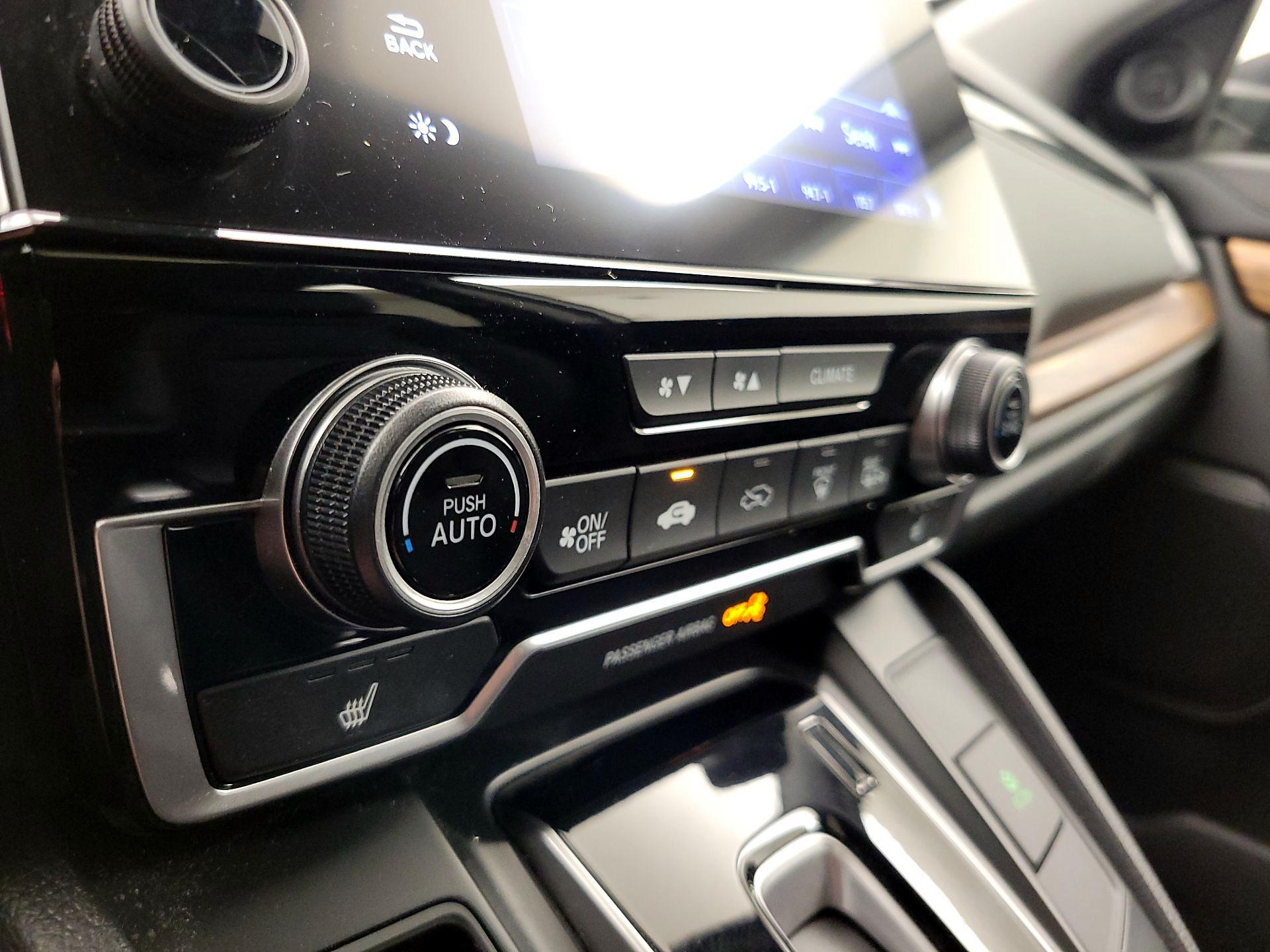 Thumbnail: 2019 Honda CR-V - 17