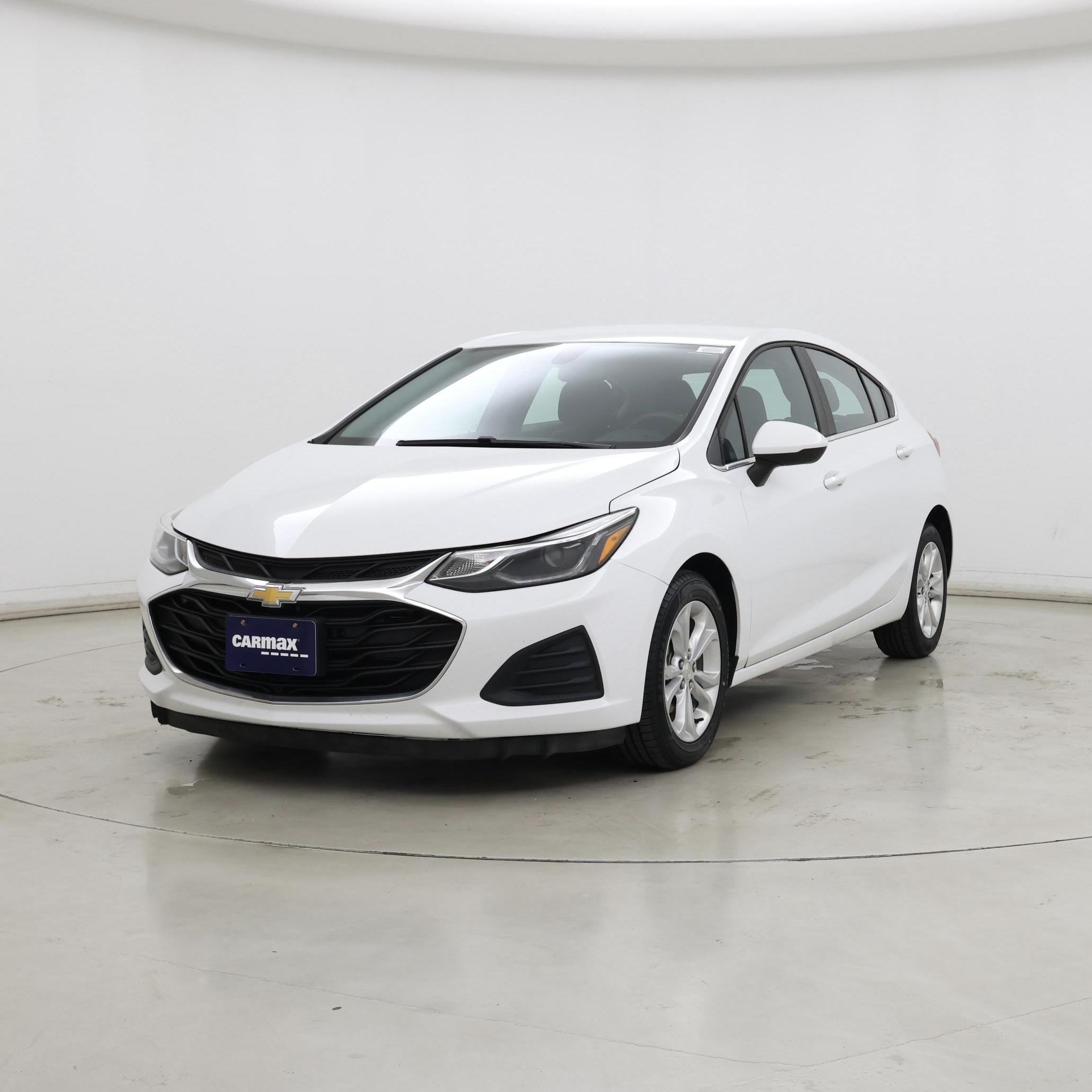 Thumbnail: 2019 Chevrolet Cruze - 4