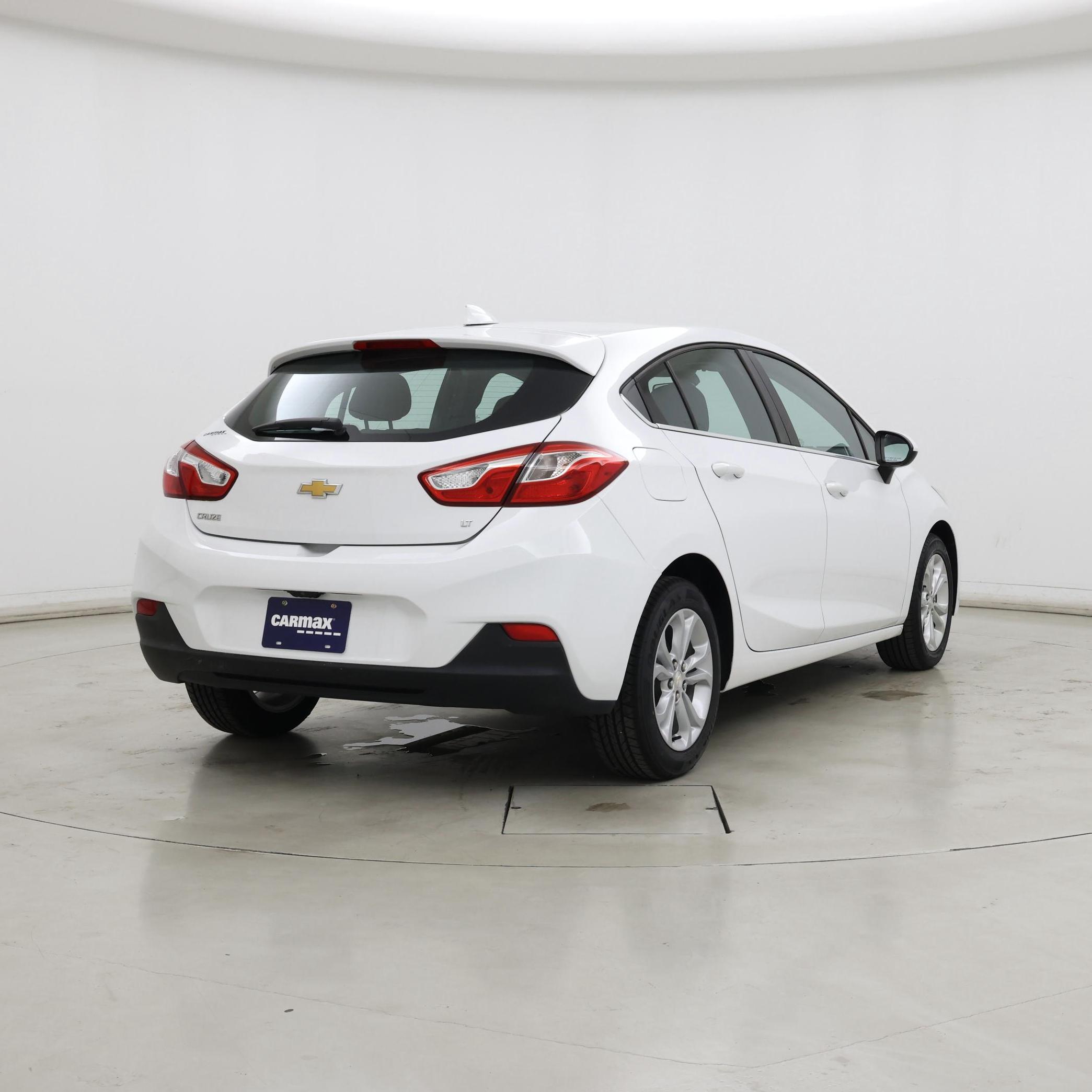 Thumbnail: 2019 Chevrolet Cruze - 8