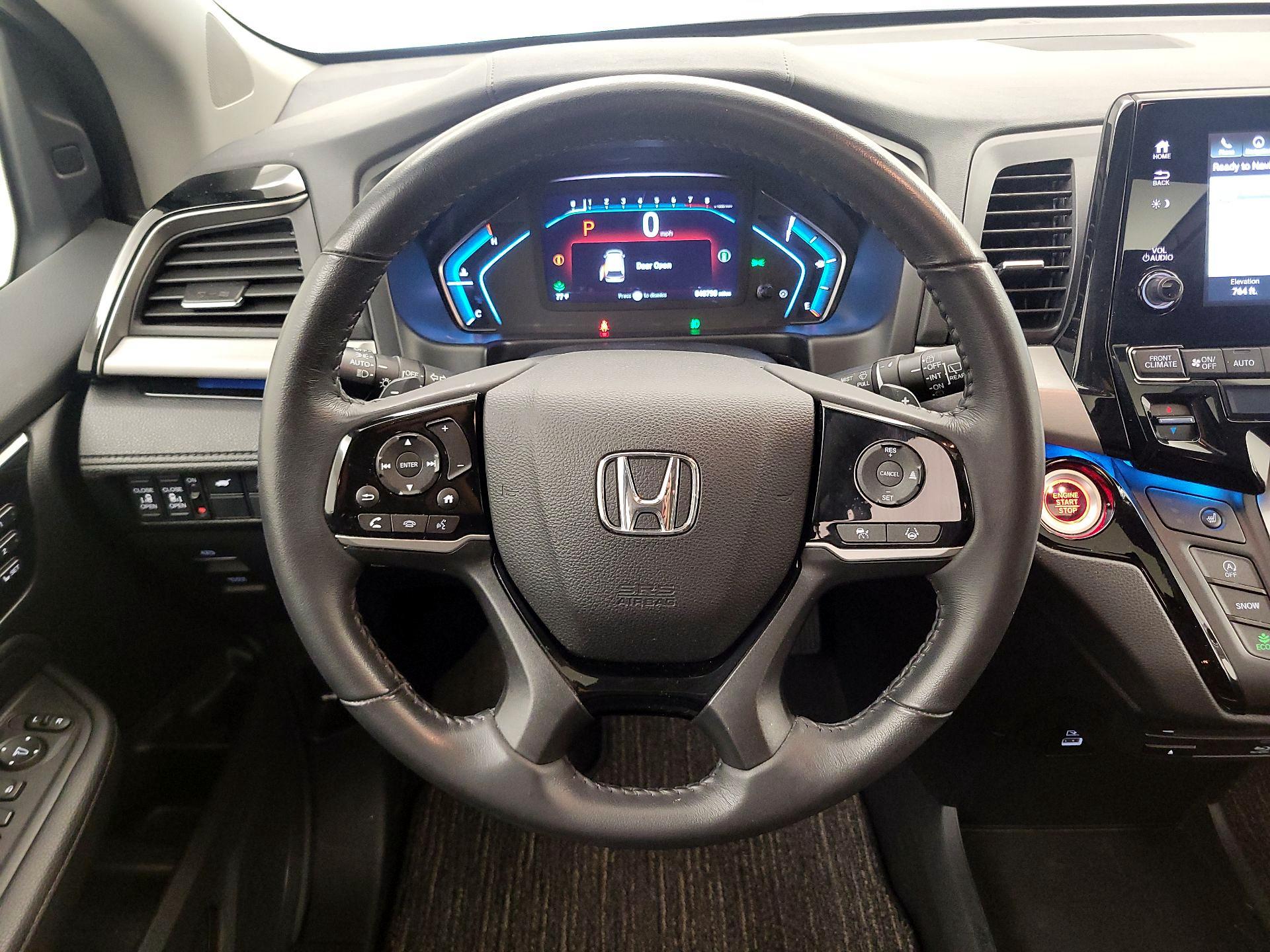 Thumbnail: 2023 Honda Odyssey - 10