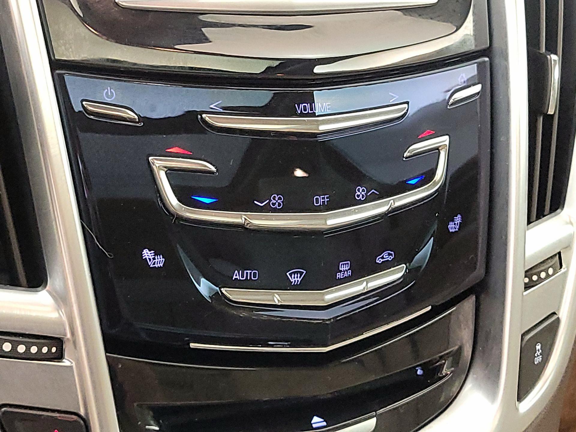 Thumbnail: 2016 Cadillac SRX - 16