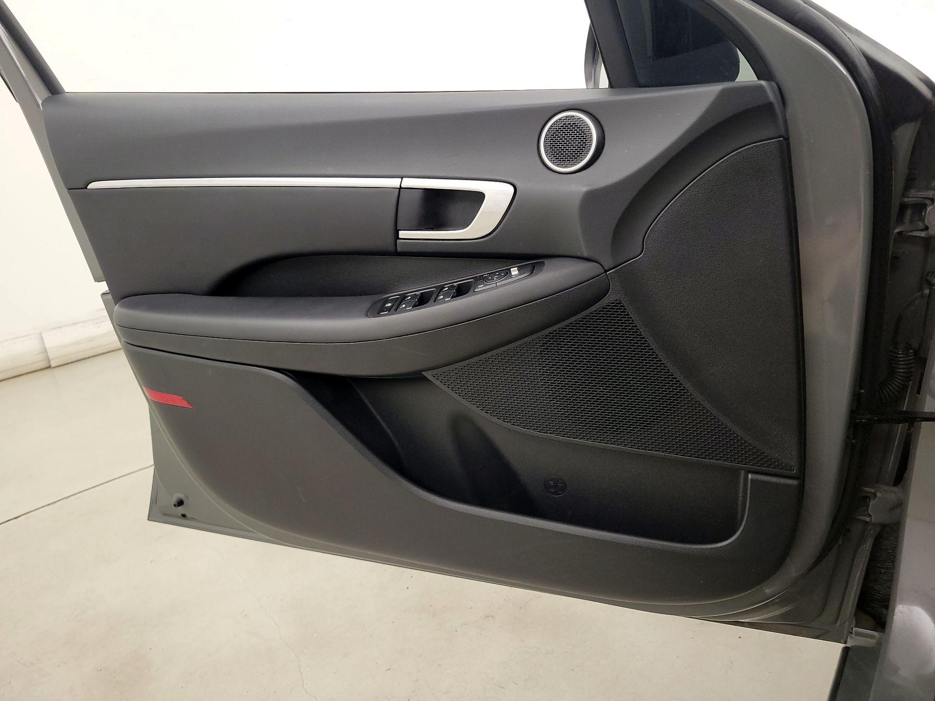 Thumbnail: 2023 Hyundai Sonata - 12