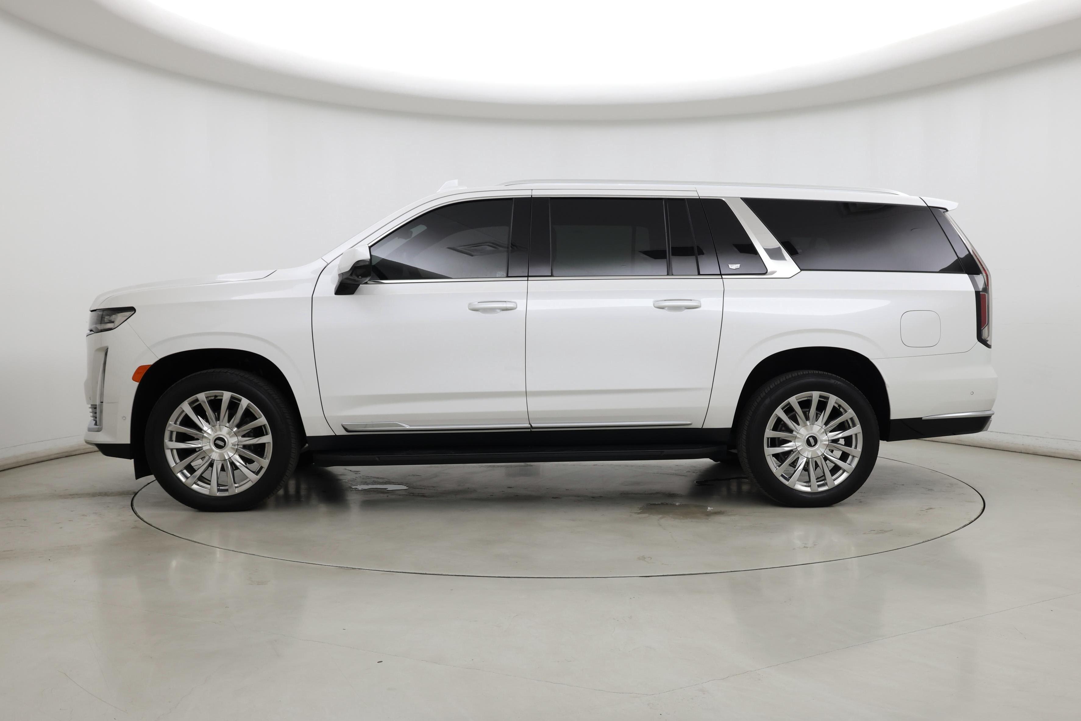 Thumbnail: 2023 Cadillac Escalade - 3