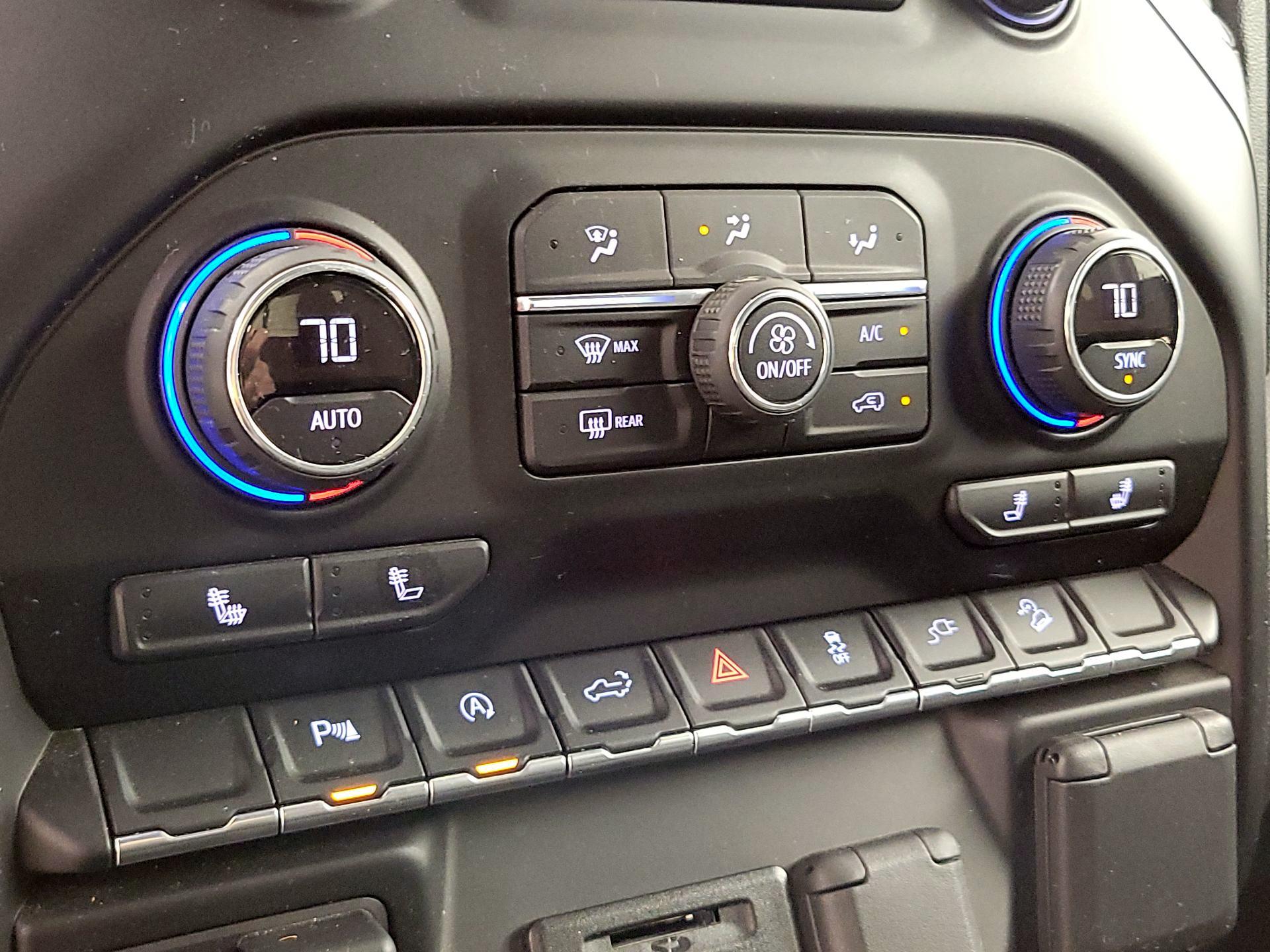 Thumbnail: 2019 Chevrolet Silverado 1500 - 16