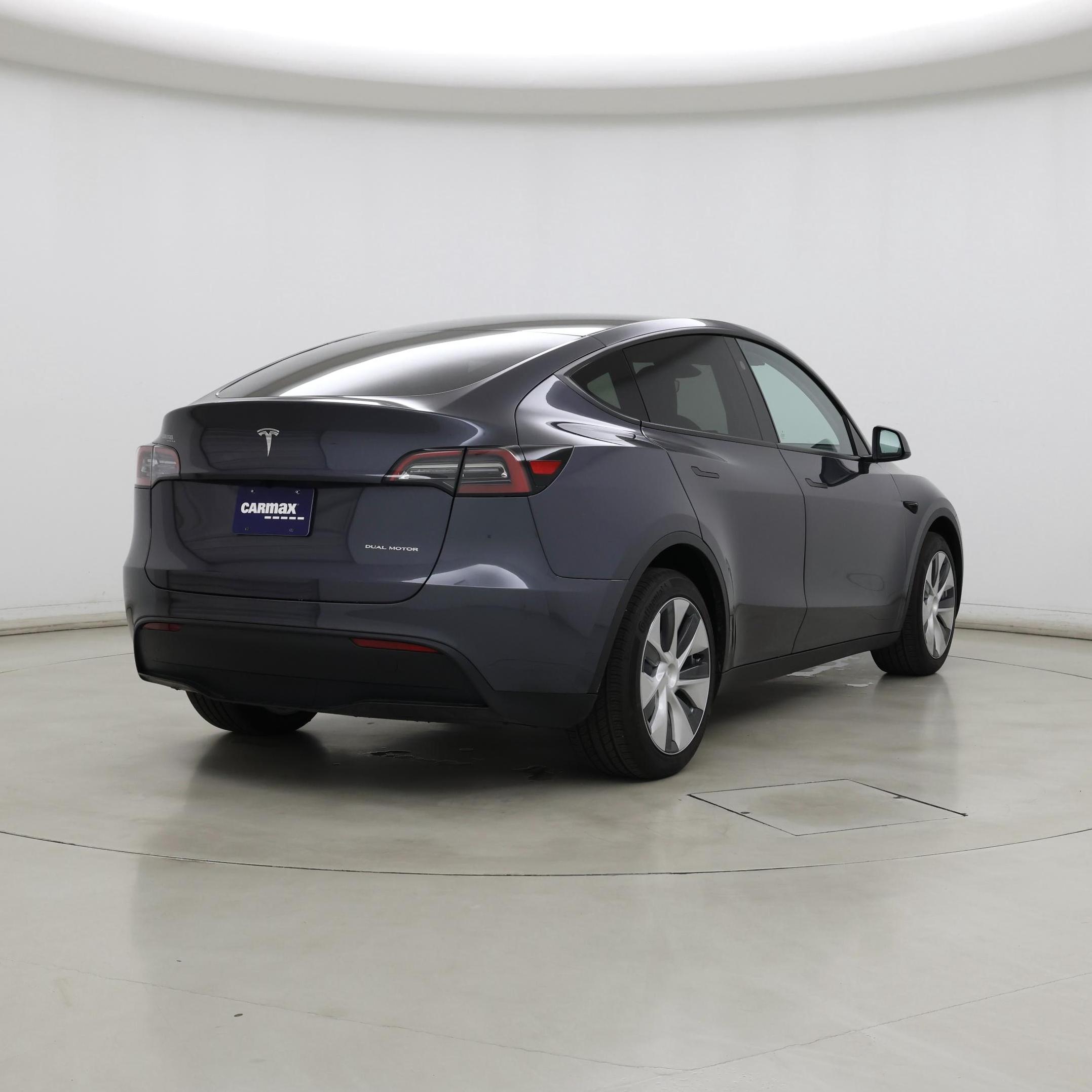 Thumbnail: 2023 Tesla Model Y - 8