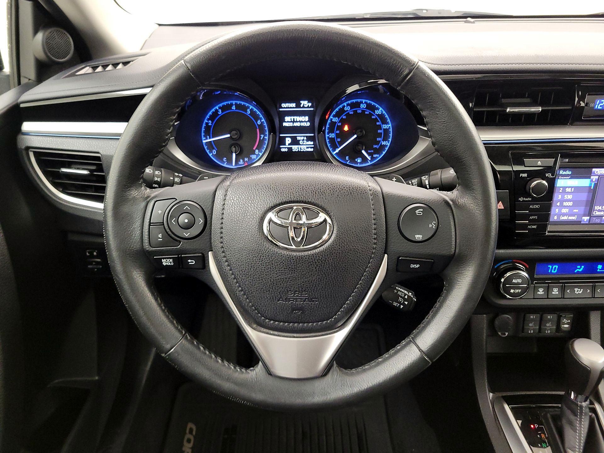 Thumbnail: 2015 Toyota Corolla - 10