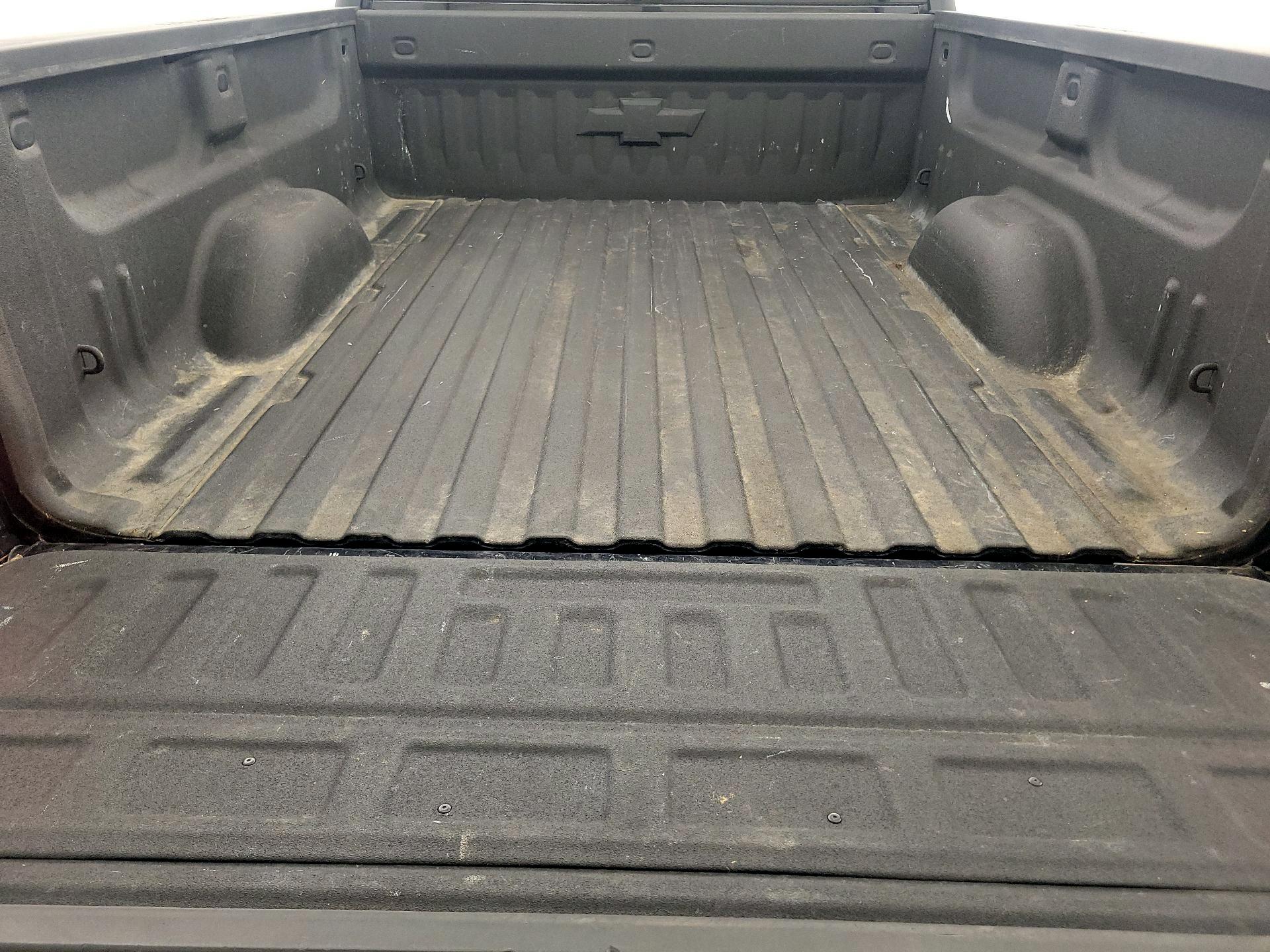 Thumbnail: 2018 Chevrolet Silverado 1500 - 20