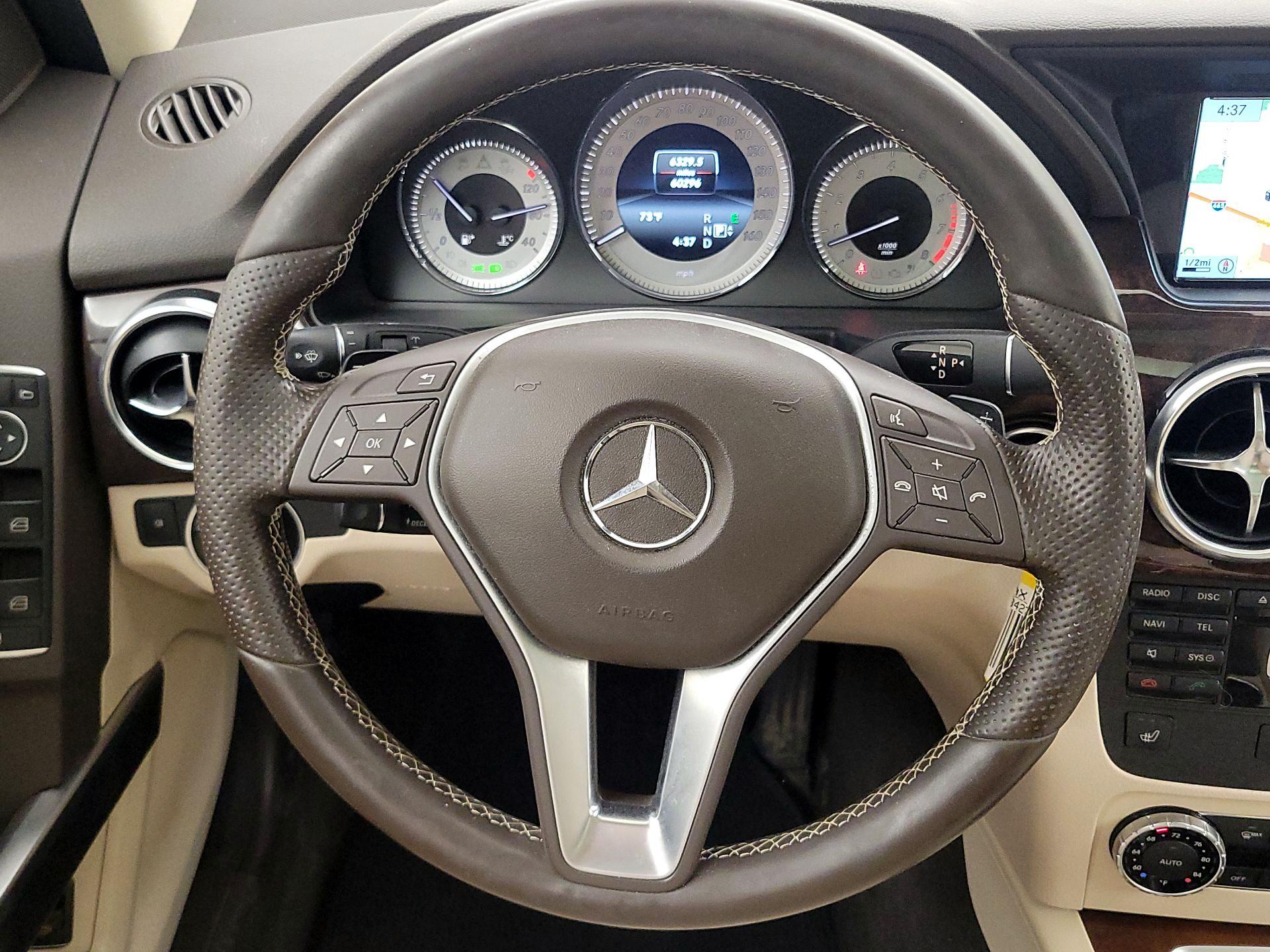 Thumbnail: 2015 Mercedes-Benz GLK - 10