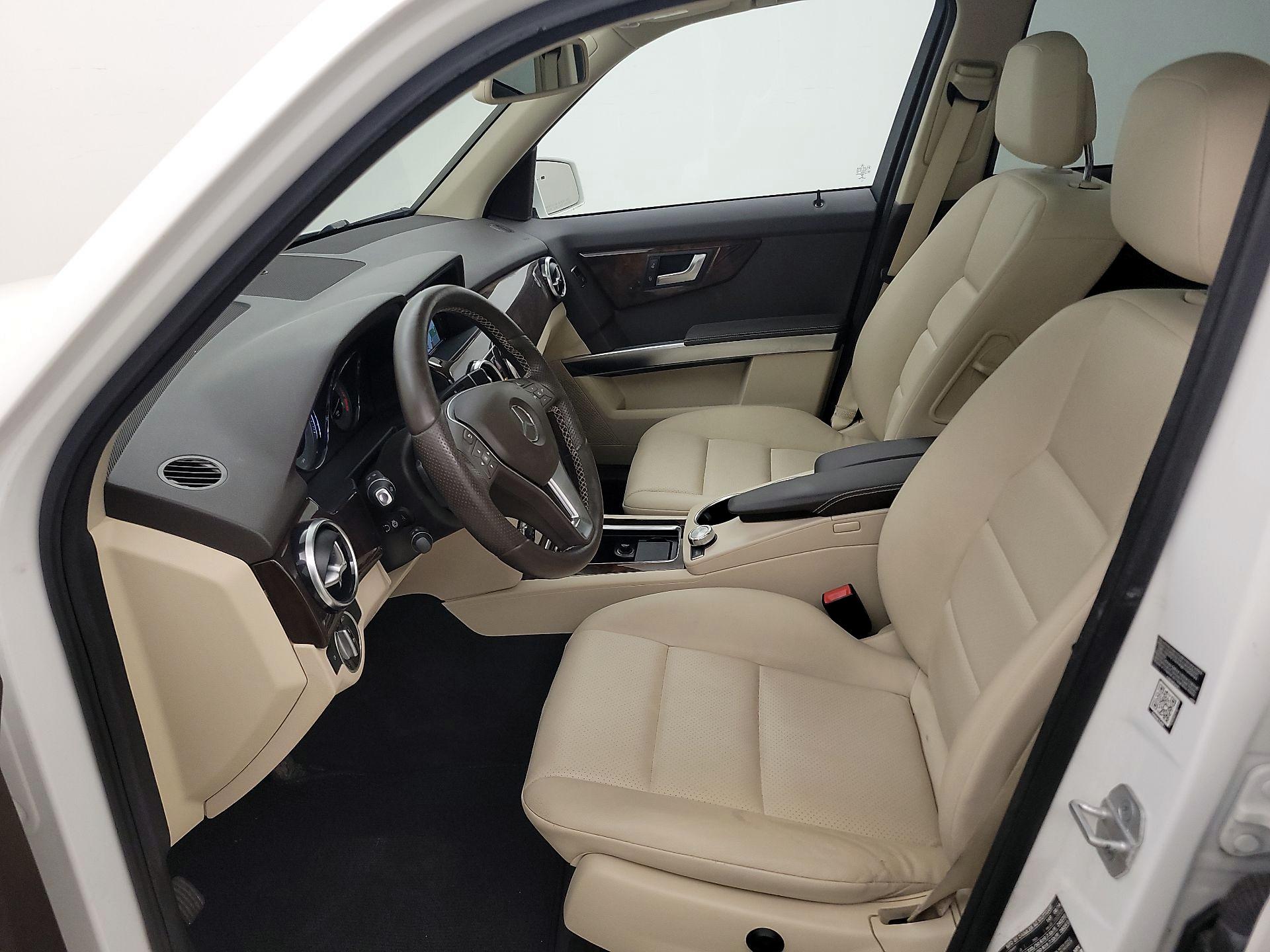 Thumbnail: 2015 Mercedes-Benz GLK - 11