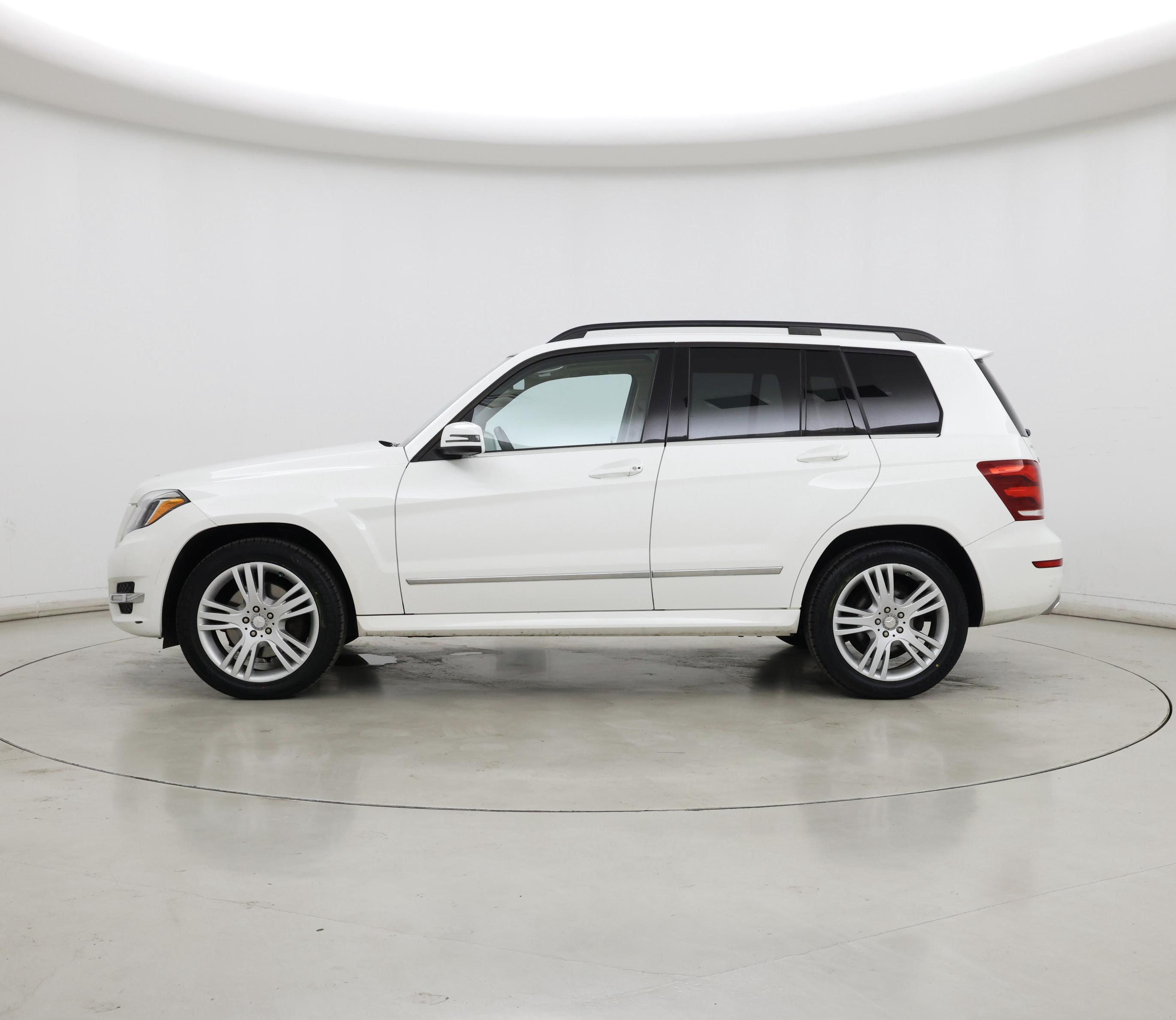 Thumbnail: 2015 Mercedes-Benz GLK - 3