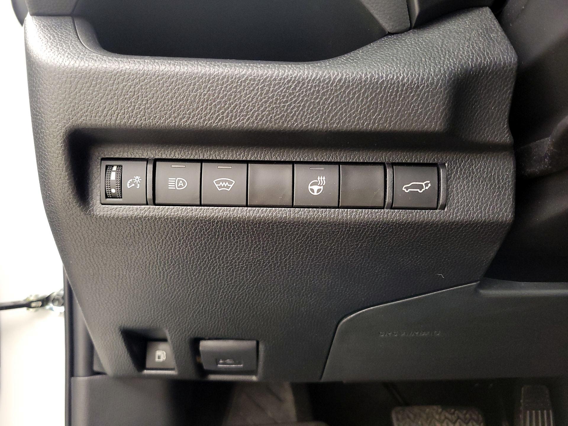 Thumbnail: 2024 Toyota RAV4 - 13