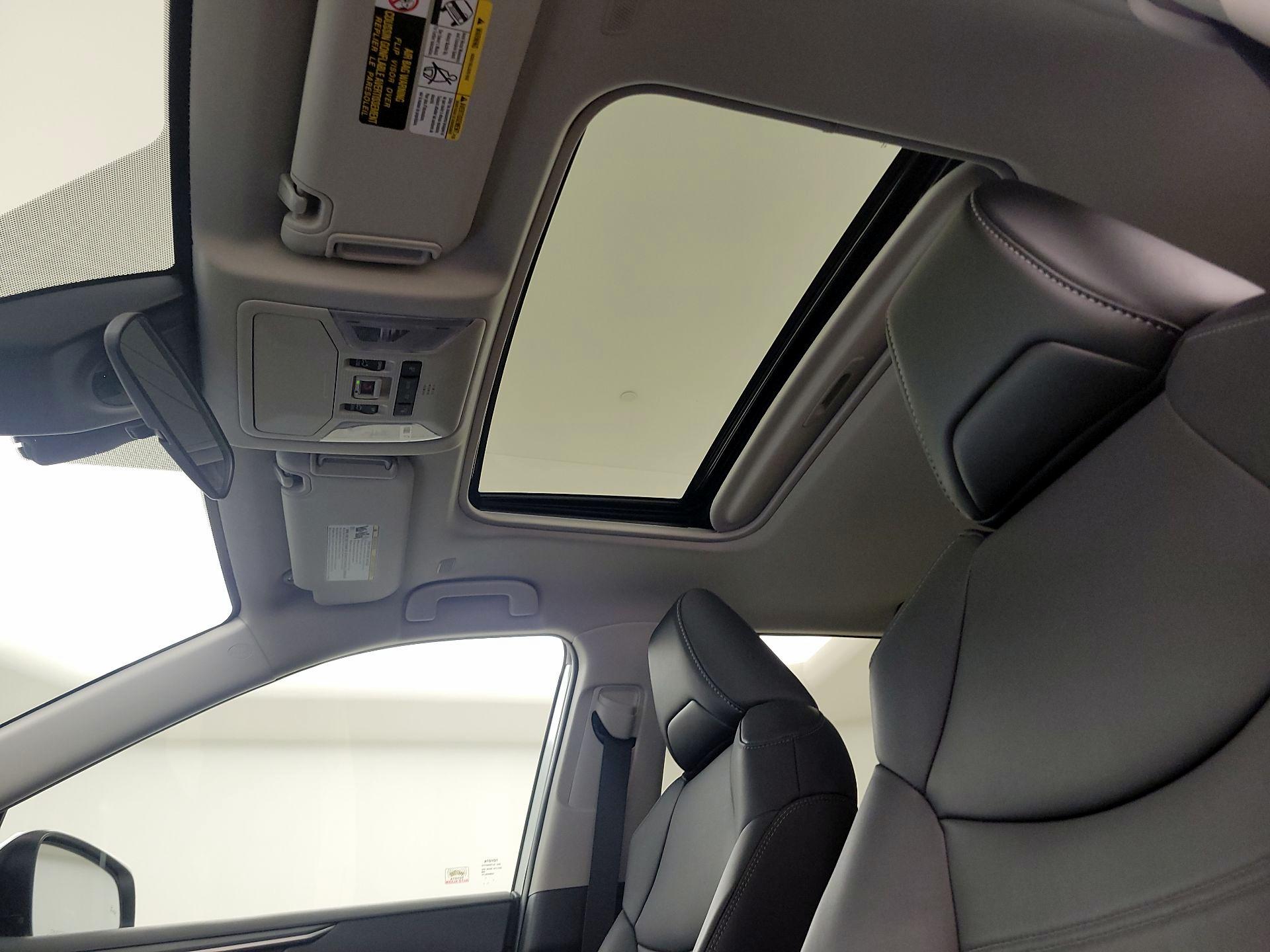 Thumbnail: 2024 Toyota RAV4 - 19