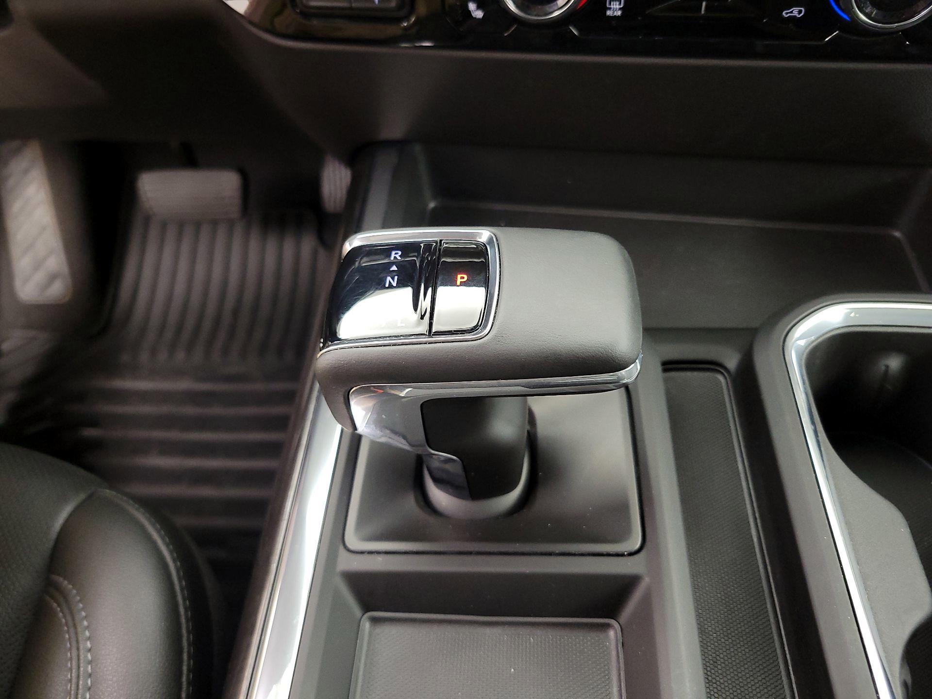 Thumbnail: 2024 Chevrolet Silverado 1500 - 17