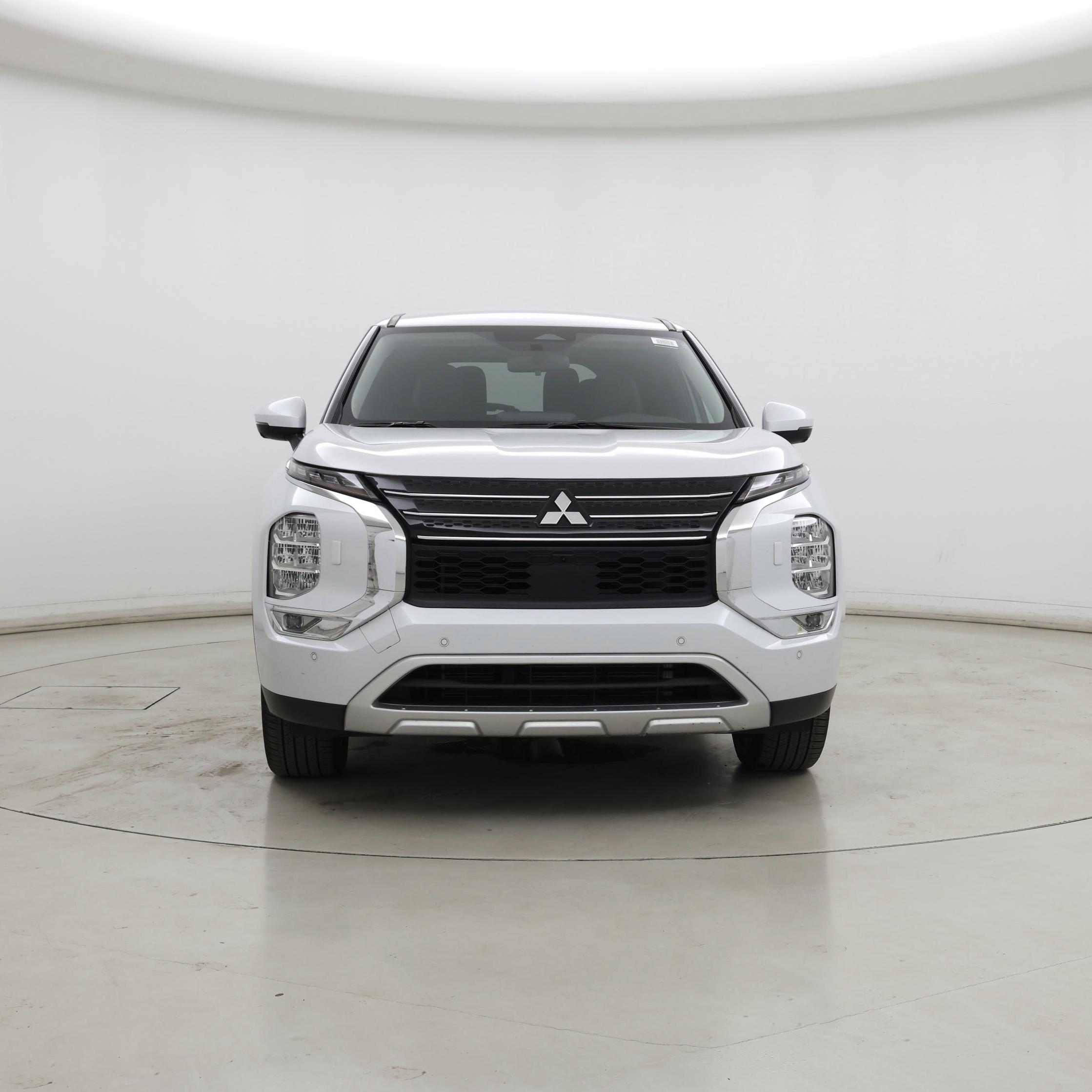 Thumbnail: 2024 Mitsubishi Outlander - 5