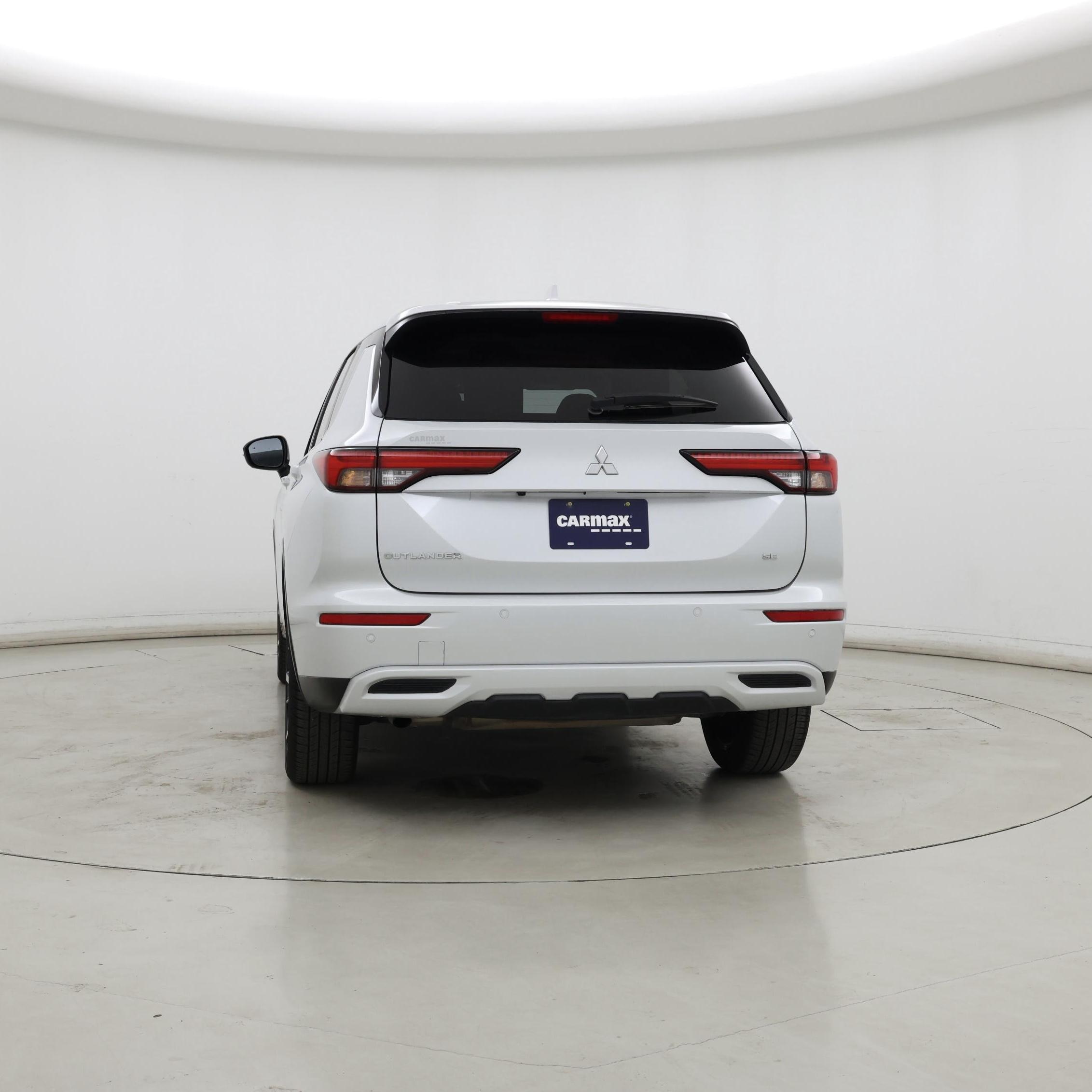 Thumbnail: 2024 Mitsubishi Outlander - 6