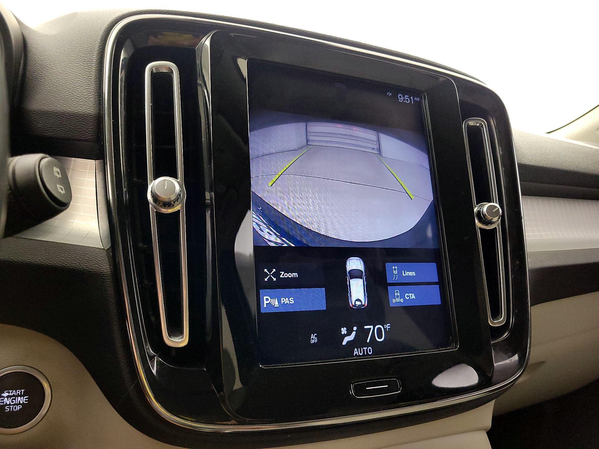 Thumbnail: 2020 Volvo XC40 - 14