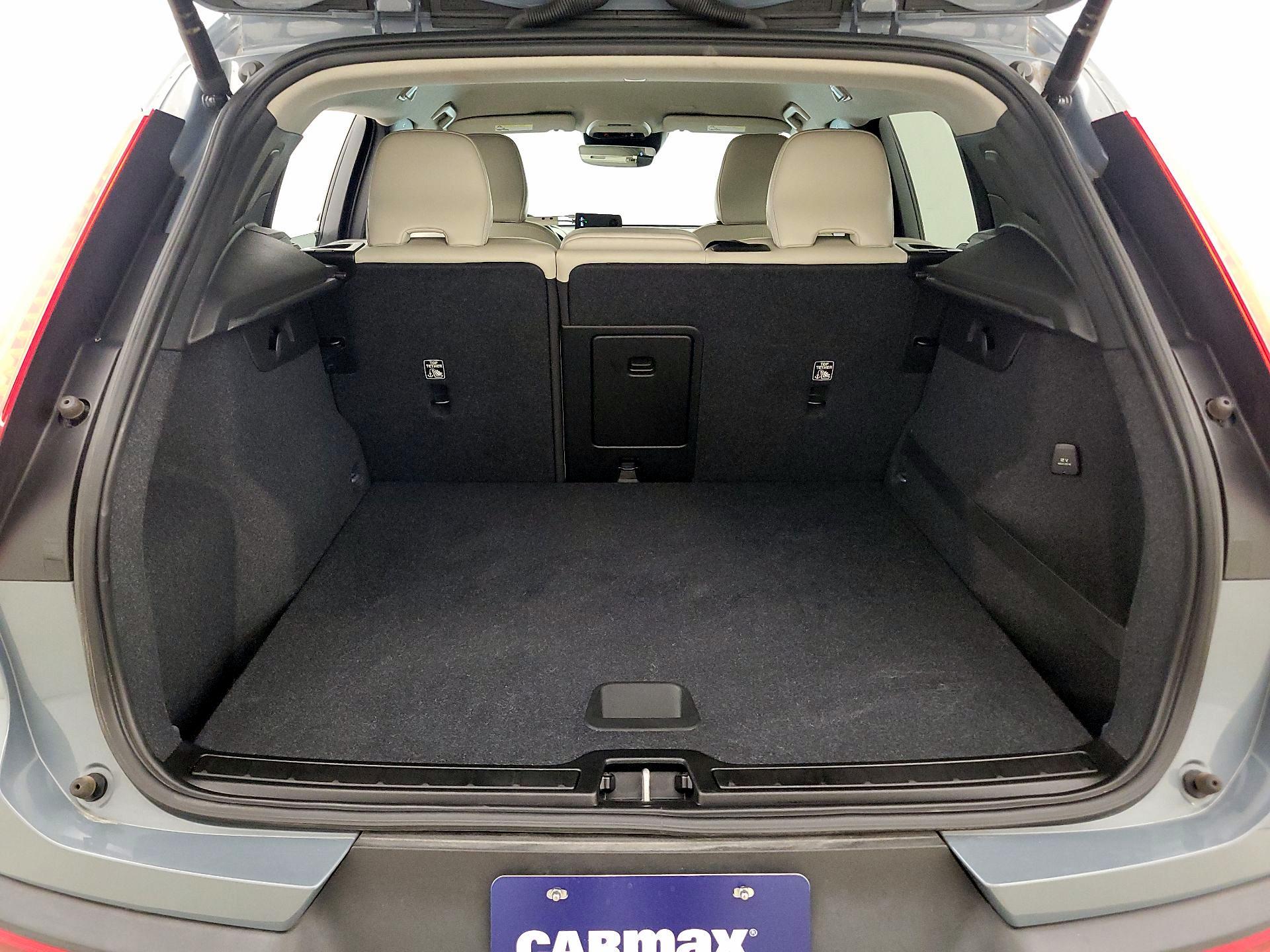 Thumbnail: 2020 Volvo XC40 - 20