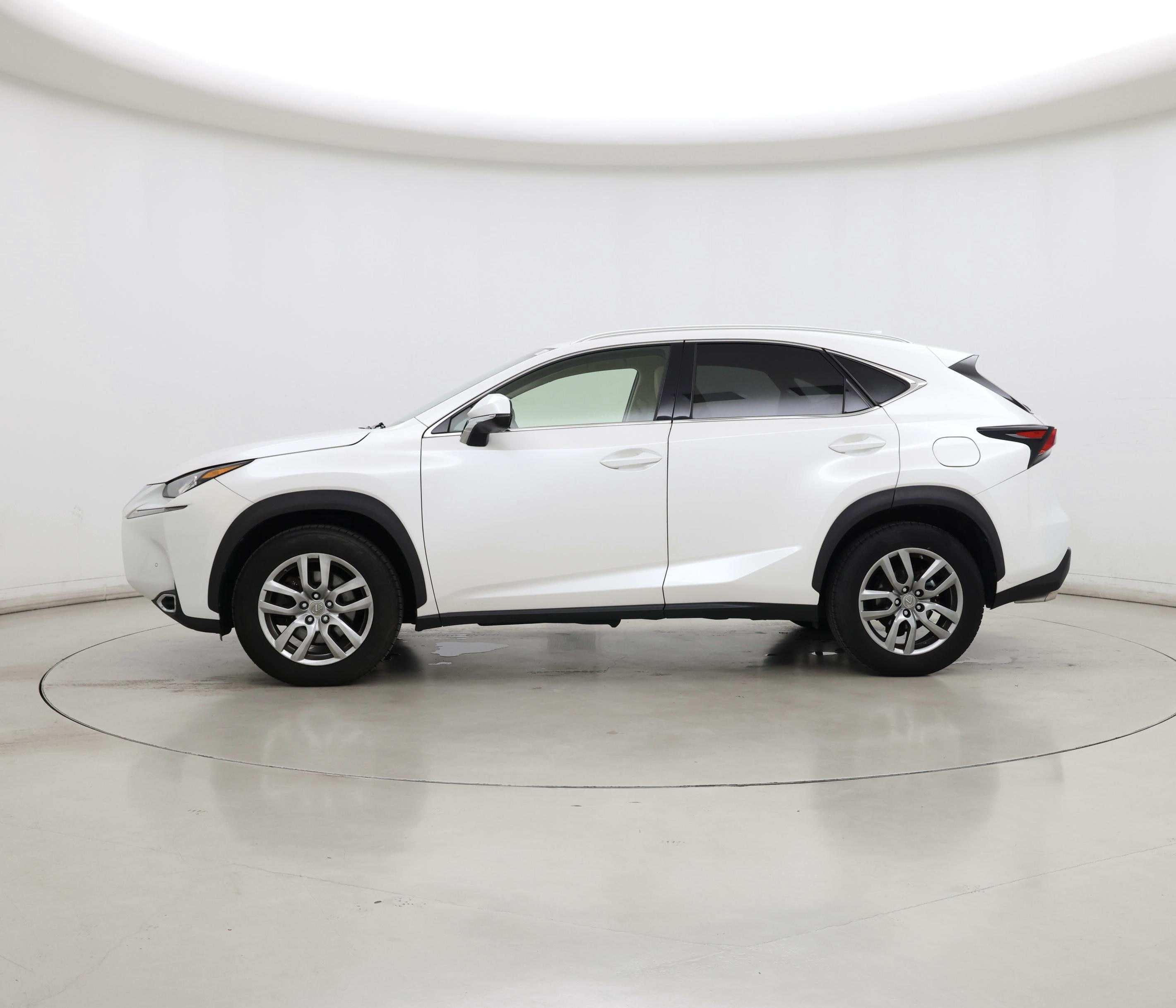 Thumbnail: 2015 Lexus NX - 3