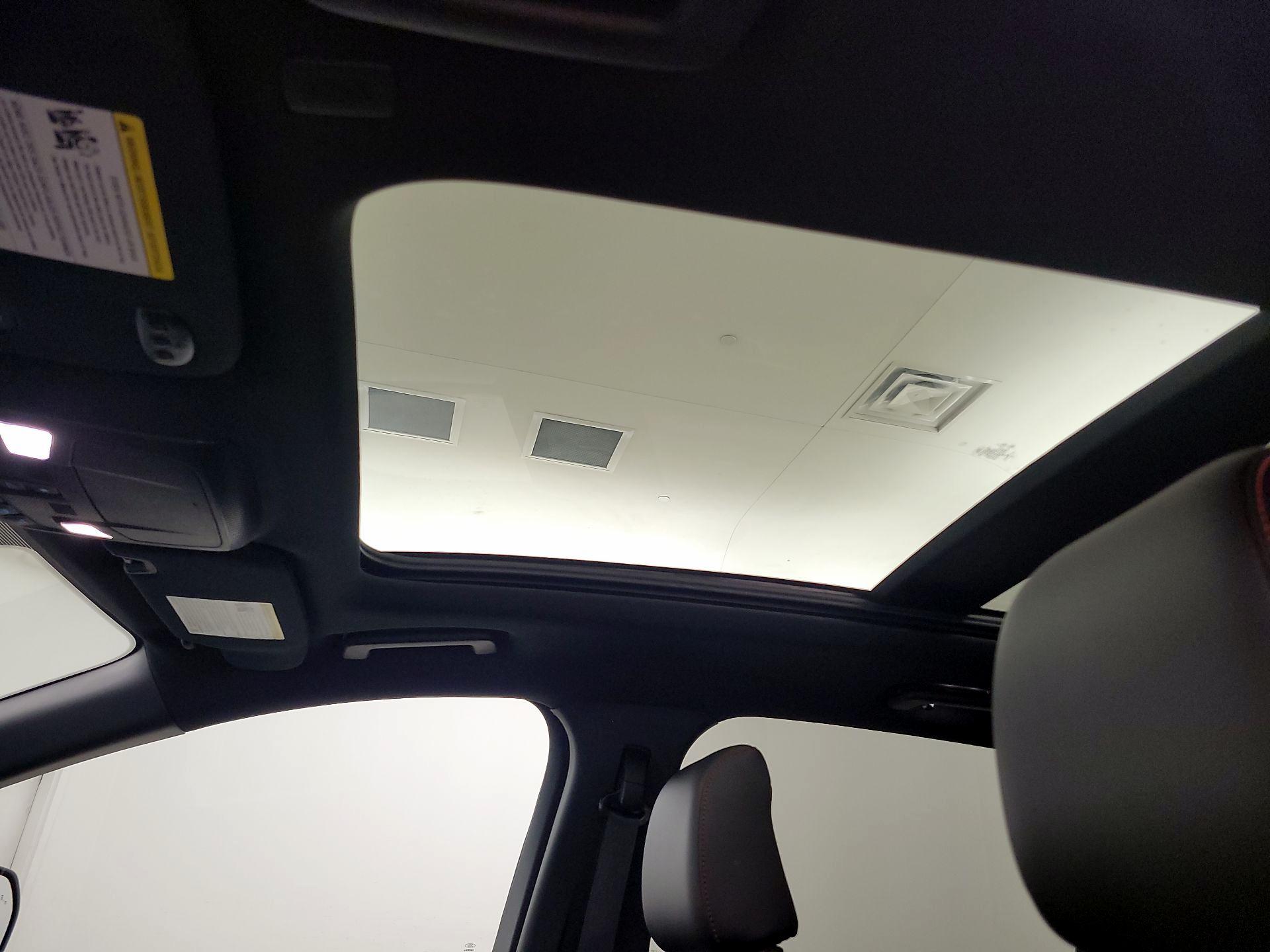Thumbnail: 2020 Ford Edge - 20