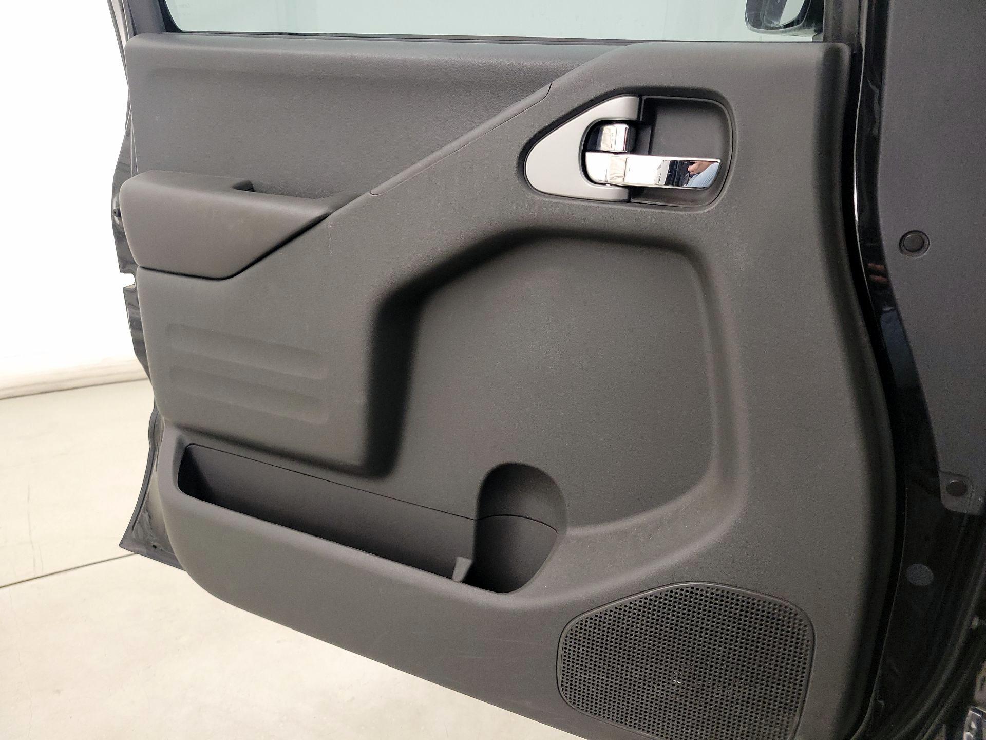 Thumbnail: 2019 Nissan Frontier - 12