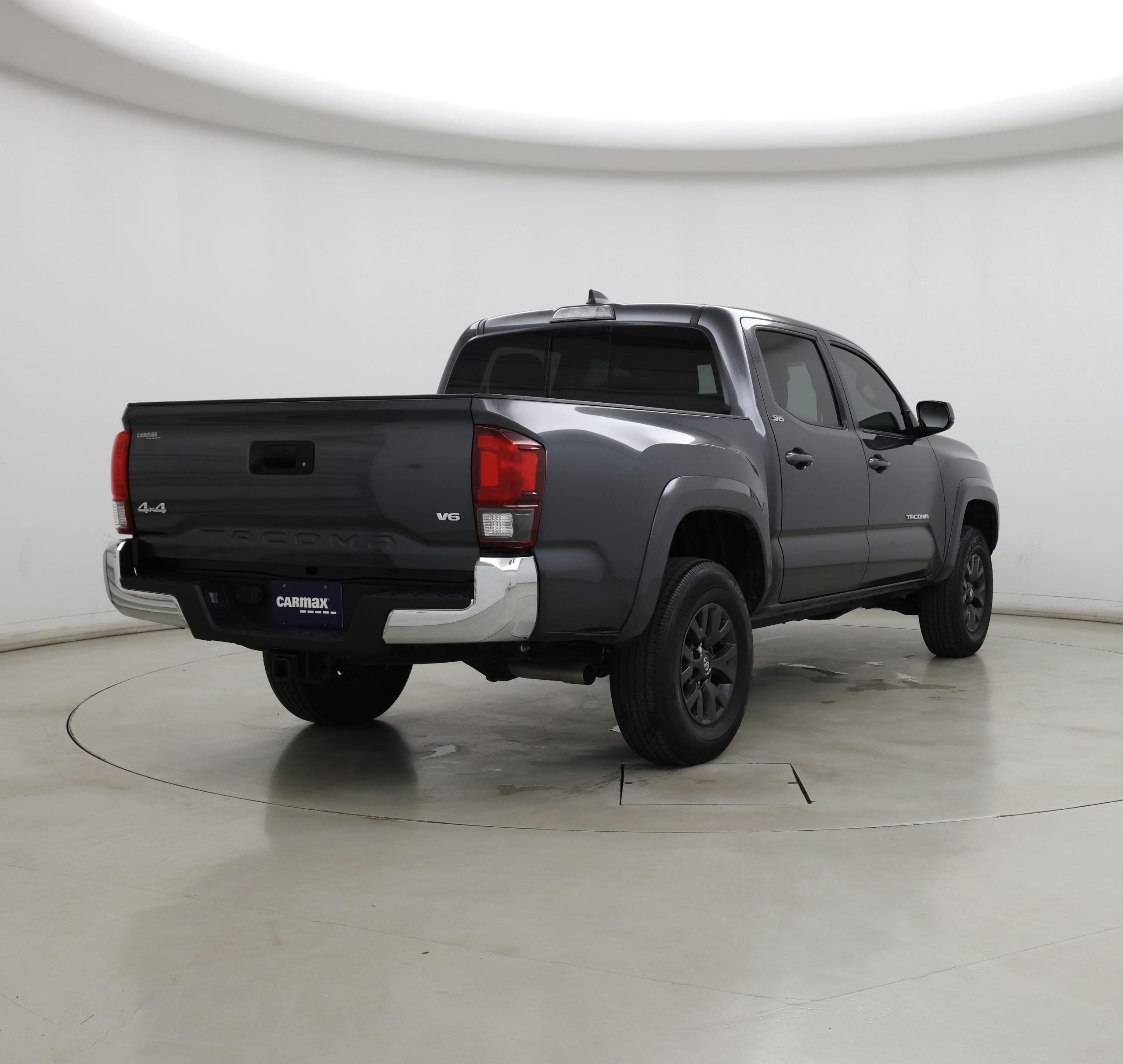 Thumbnail: 2022 Toyota Tacoma - 8
