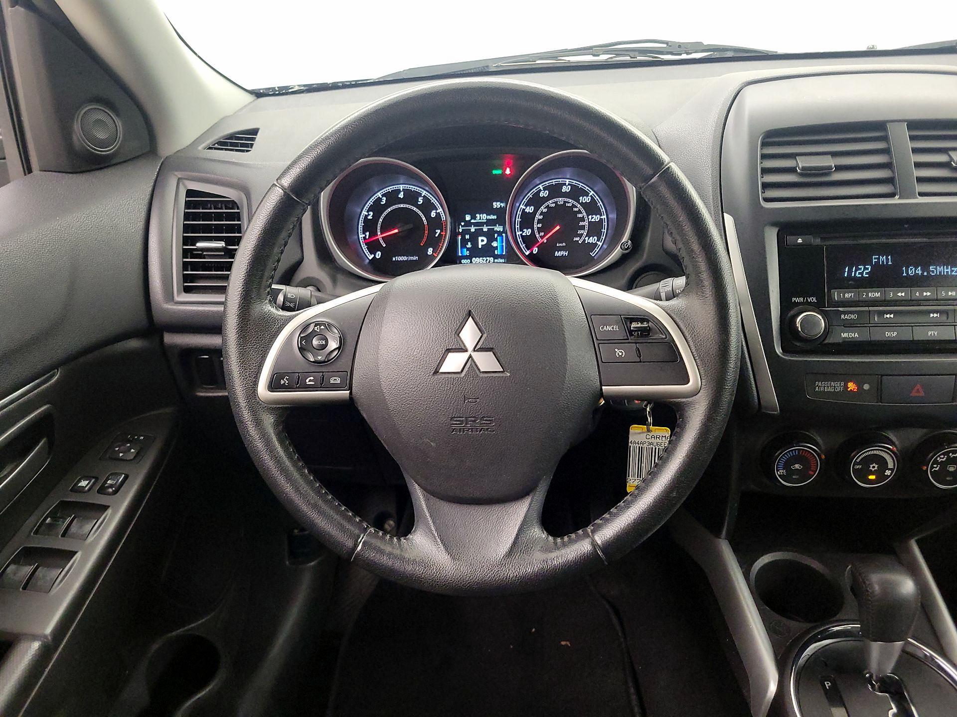 Thumbnail: 2014 Mitsubishi Outlander Sport - 10