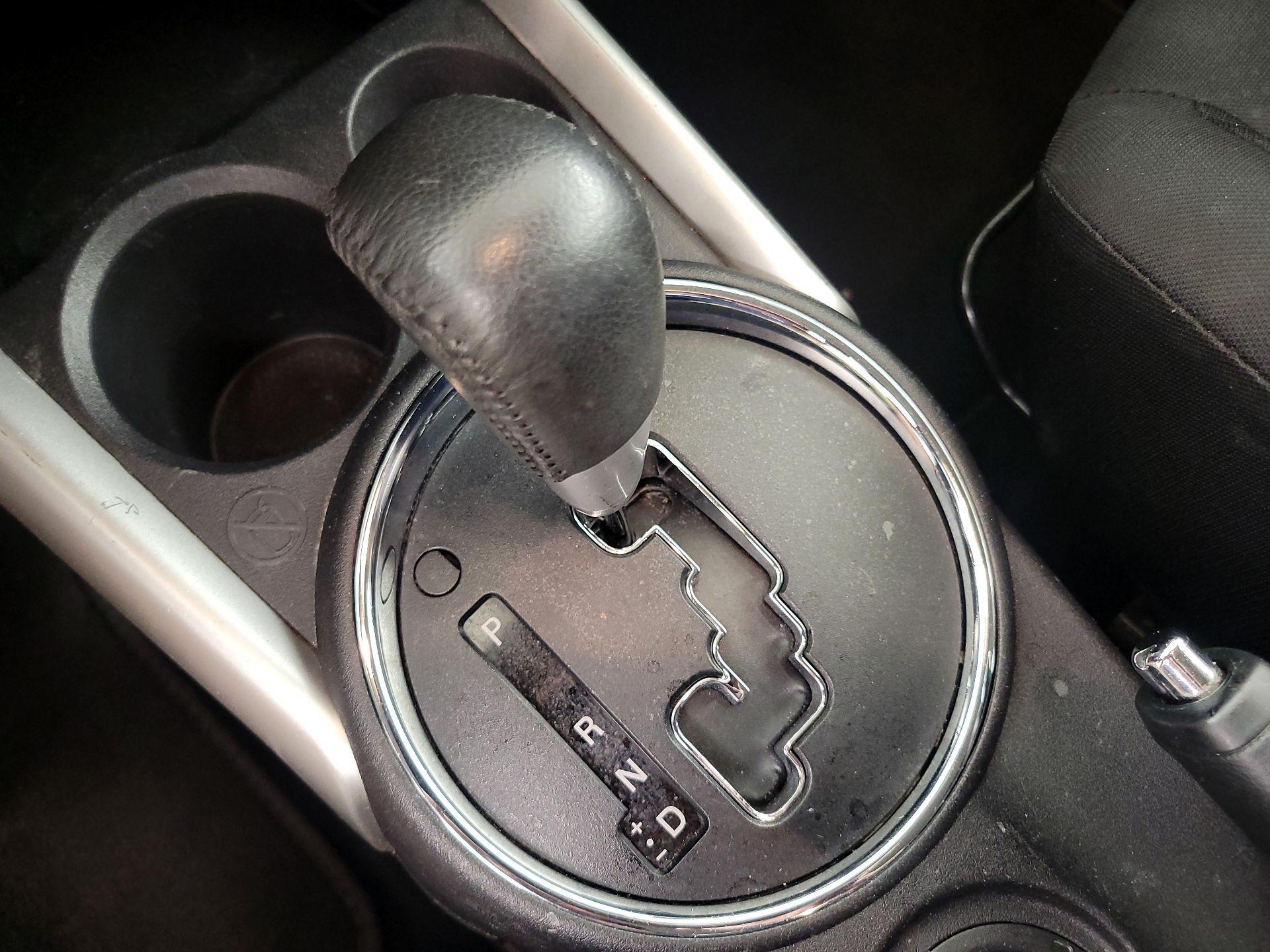 Thumbnail: 2014 Mitsubishi Outlander Sport - 16