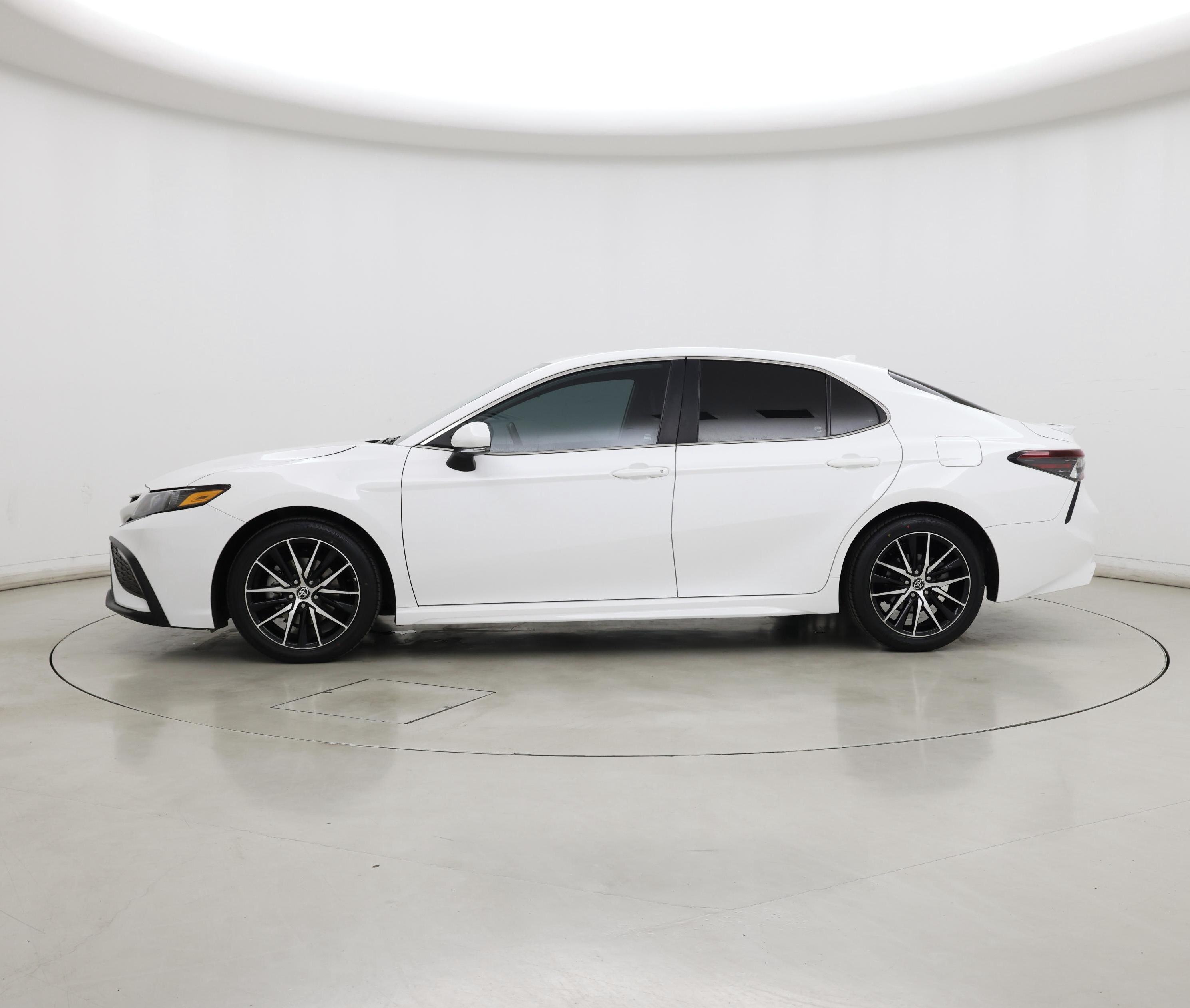Thumbnail: 2023 Toyota Camry - 3