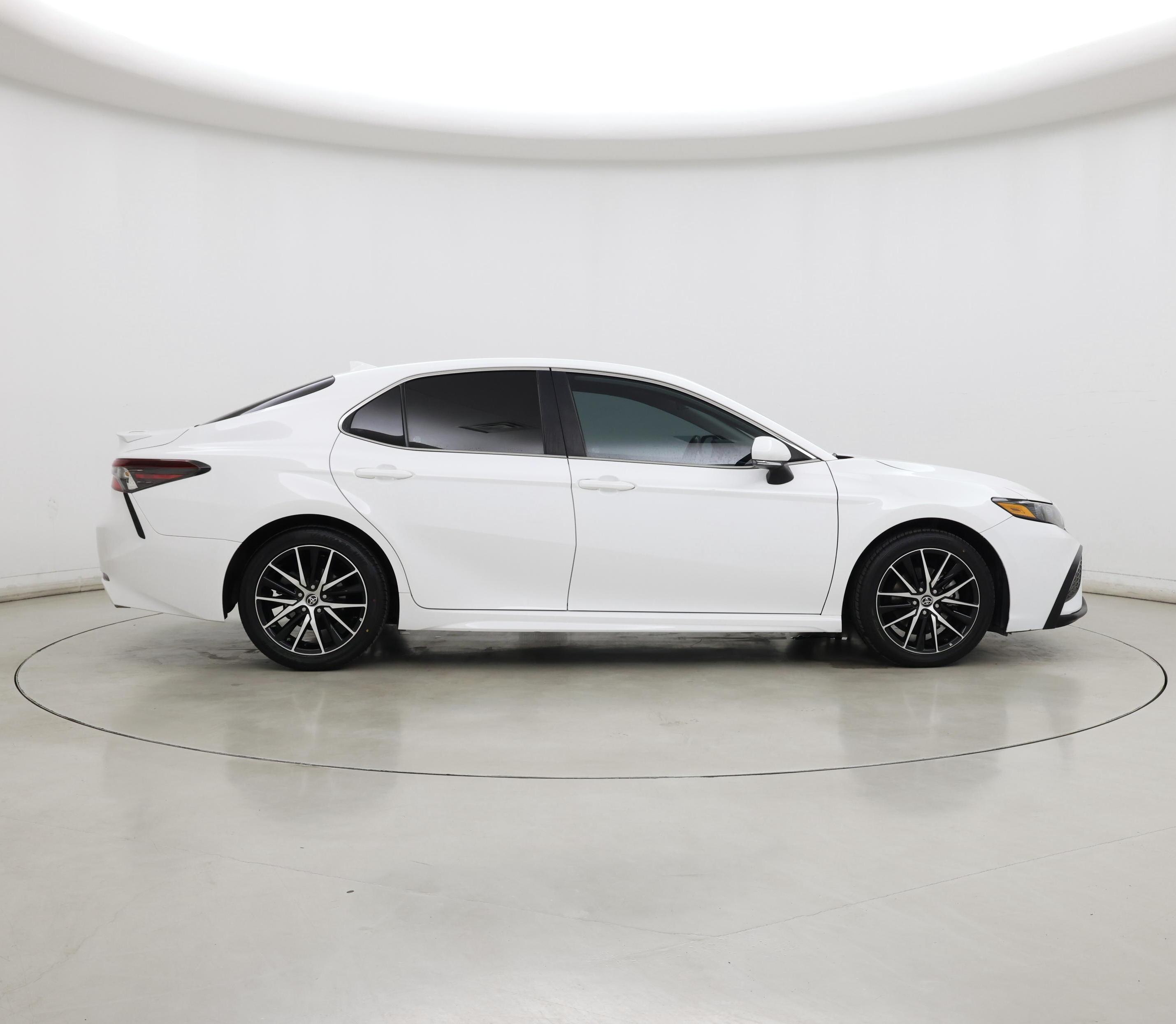 Thumbnail: 2023 Toyota Camry - 7
