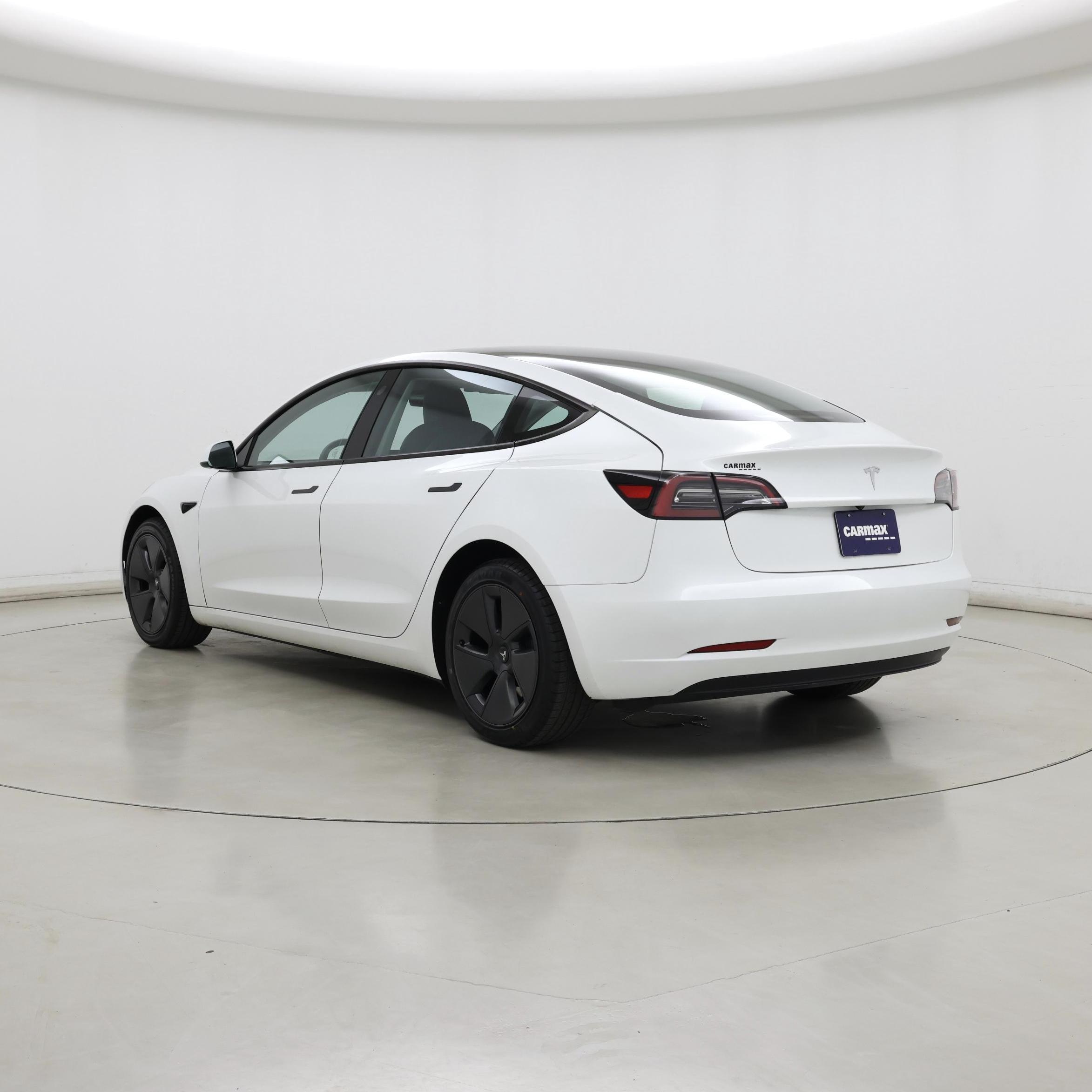 Thumbnail: 2023 Tesla Model 3 - 2