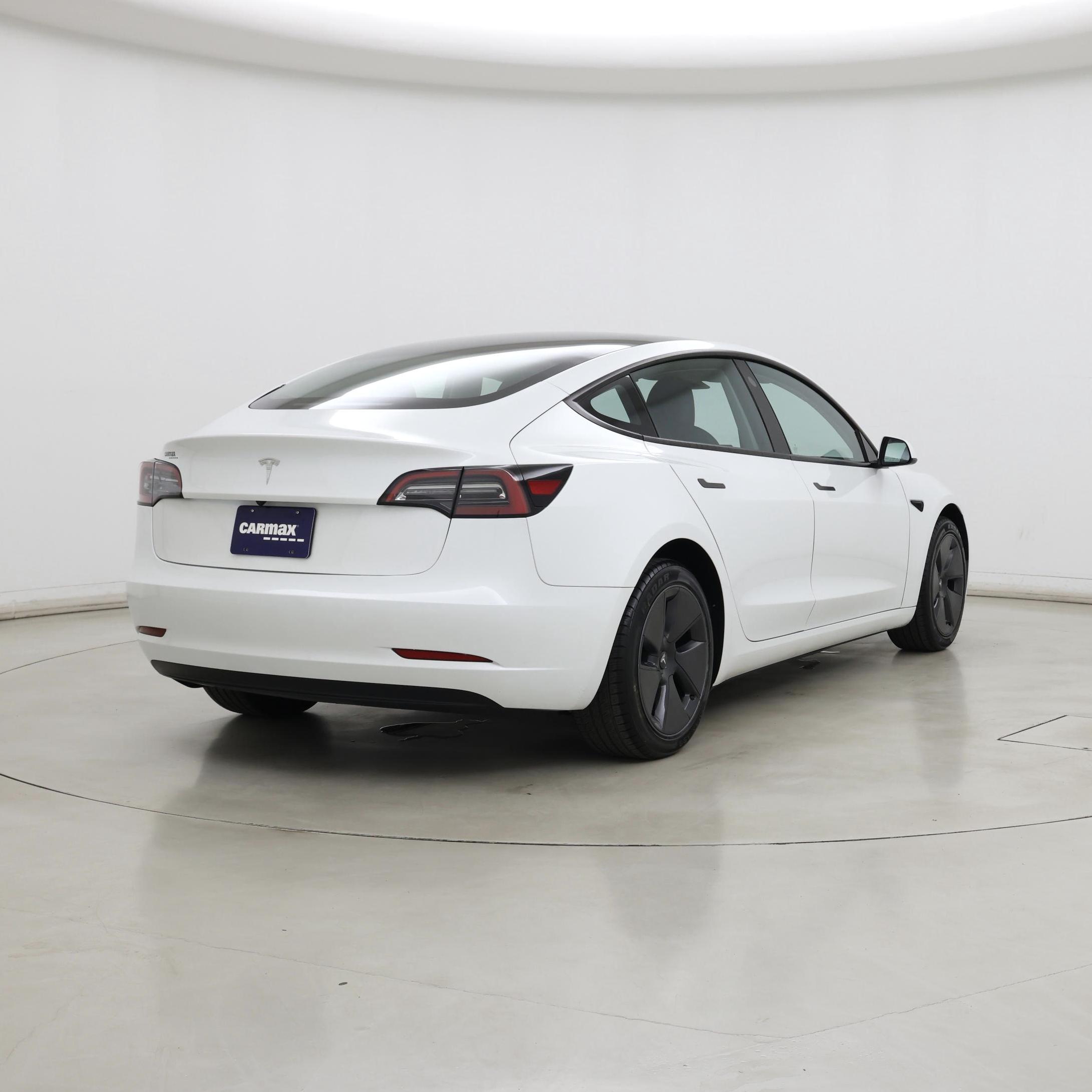 Thumbnail: 2023 Tesla Model 3 - 8
