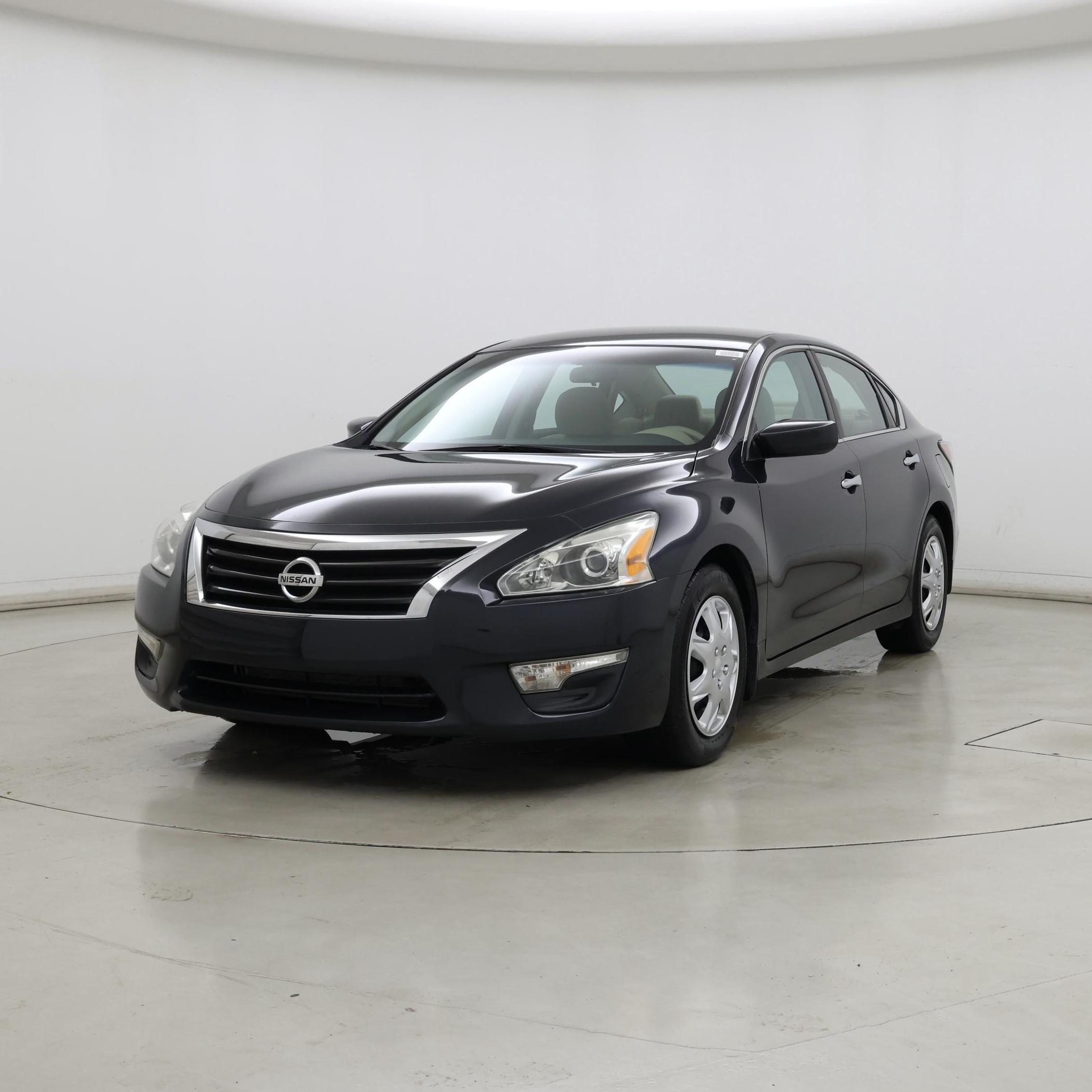 Thumbnail: 2015 Nissan Altima - 4