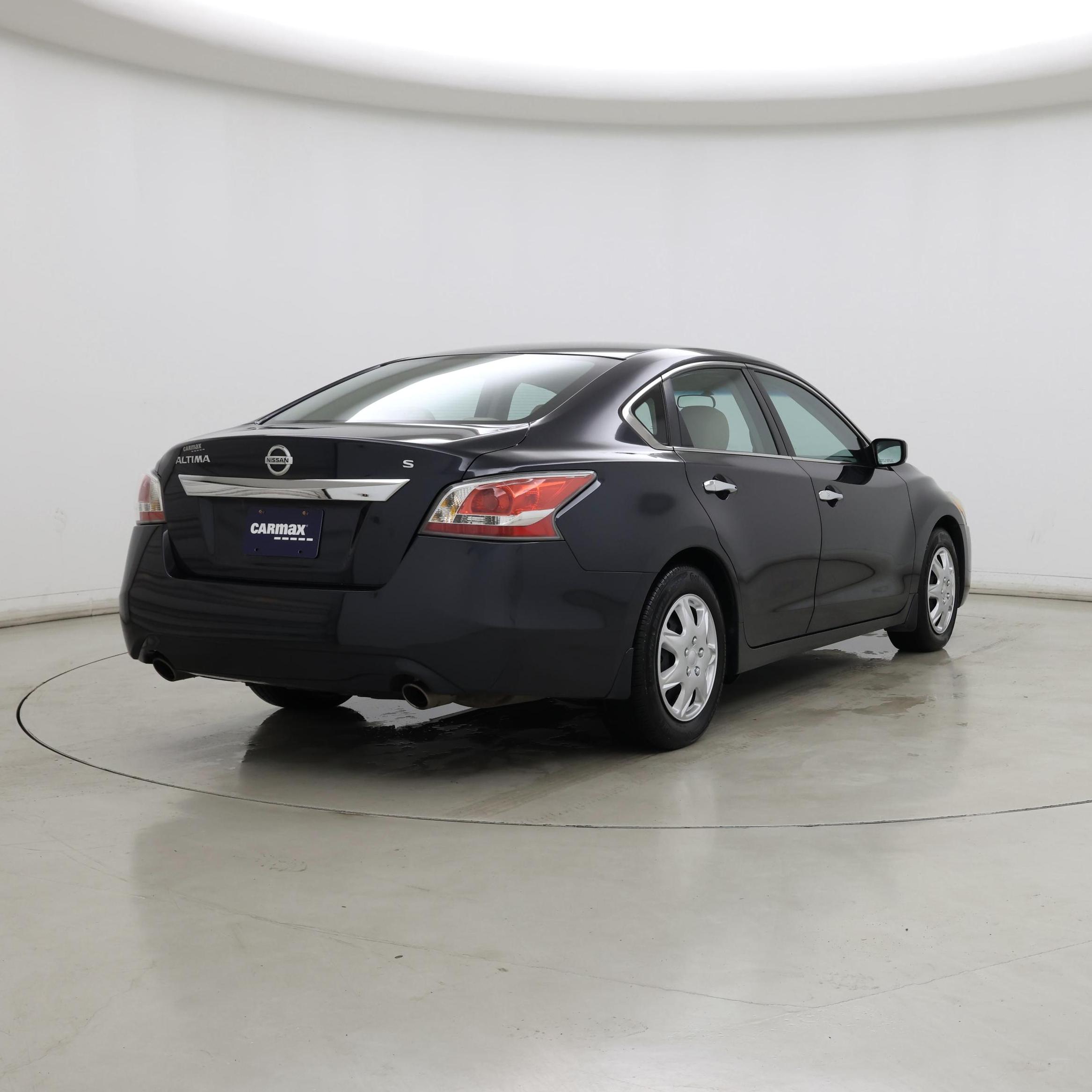 Thumbnail: 2015 Nissan Altima - 8