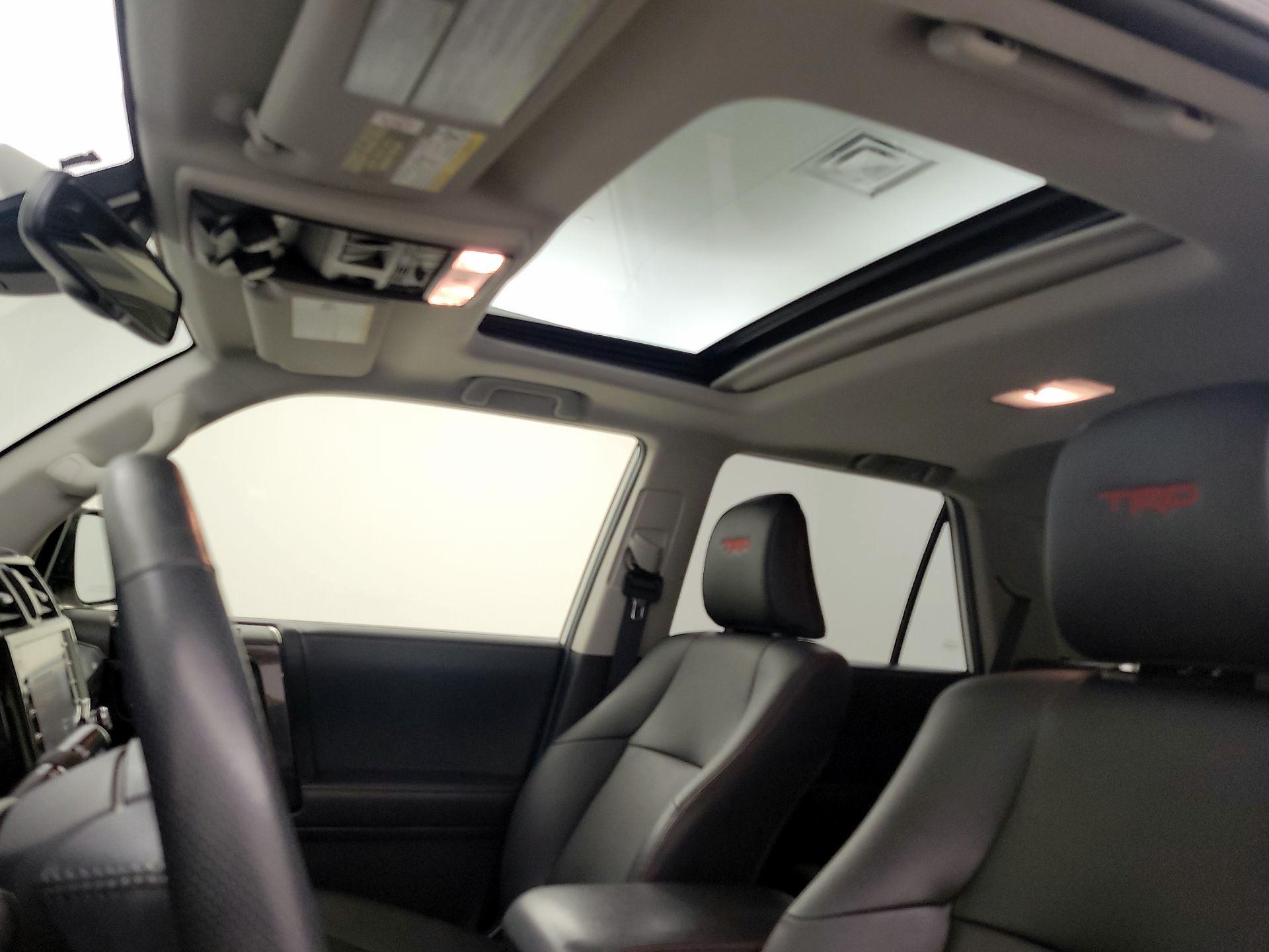 Thumbnail: 2021 Toyota 4Runner - 20