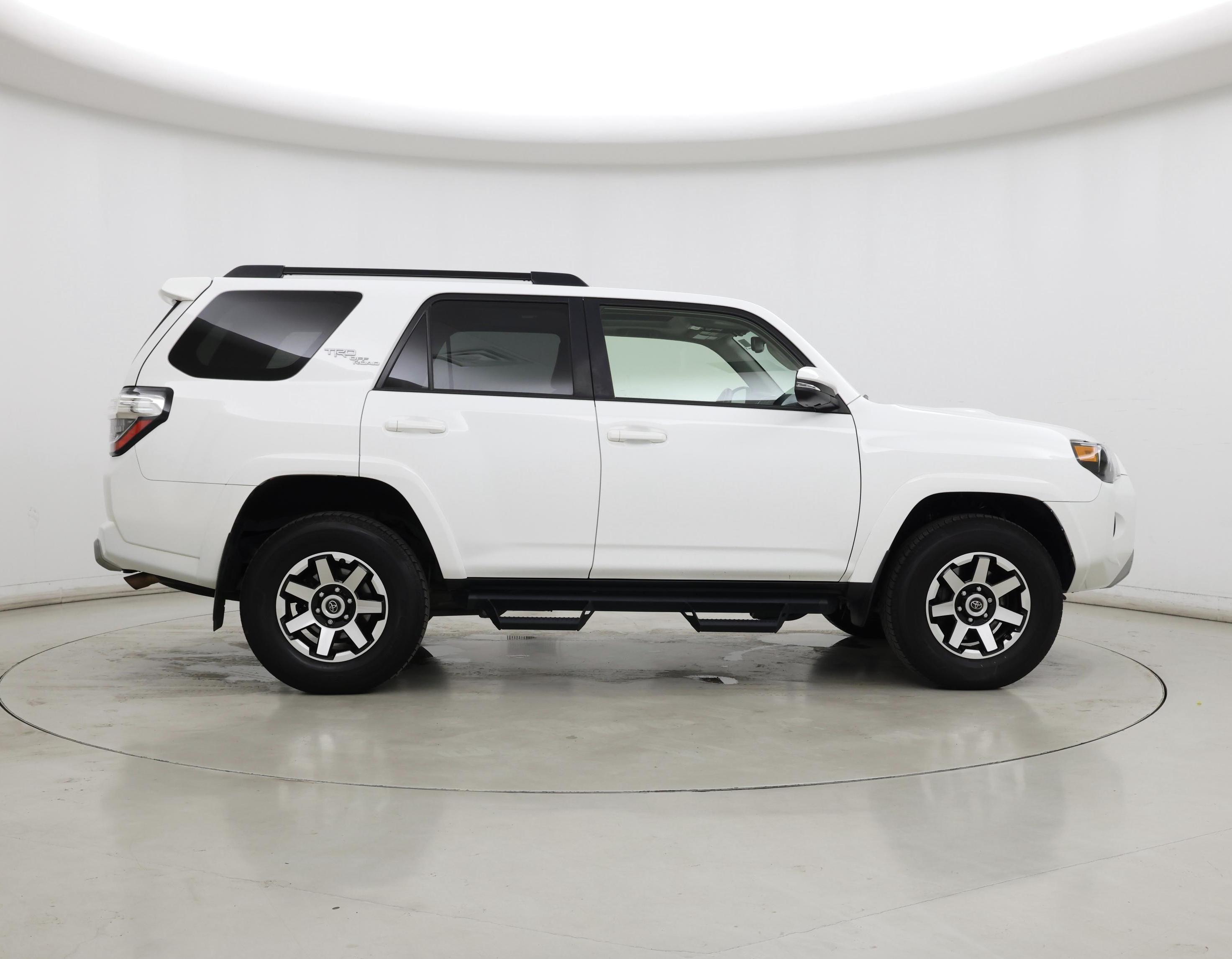 Thumbnail: 2021 Toyota 4Runner - 7