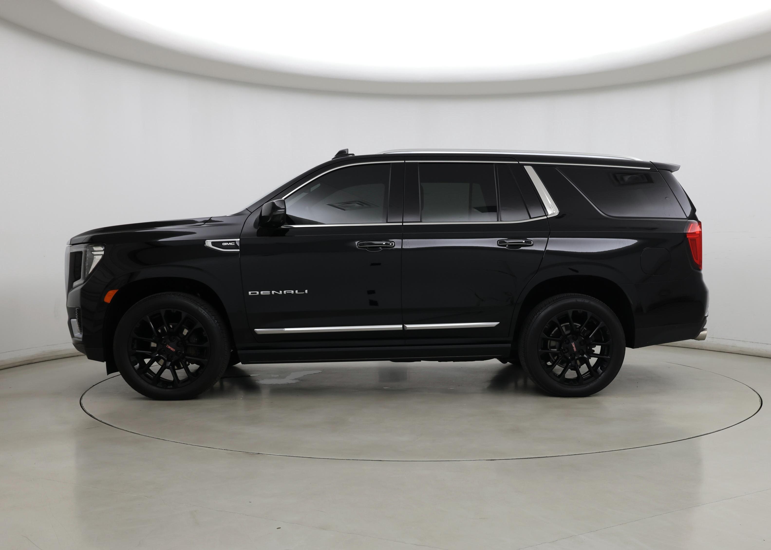 Thumbnail: 2022 GMC Yukon - 3
