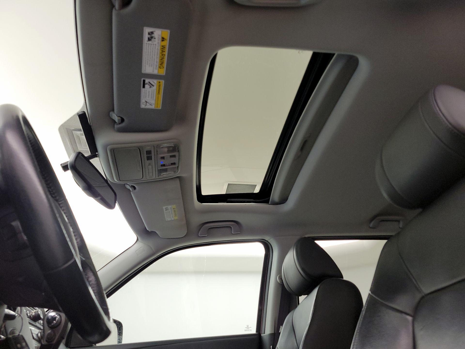 Thumbnail: 2015 Honda Pilot - 19