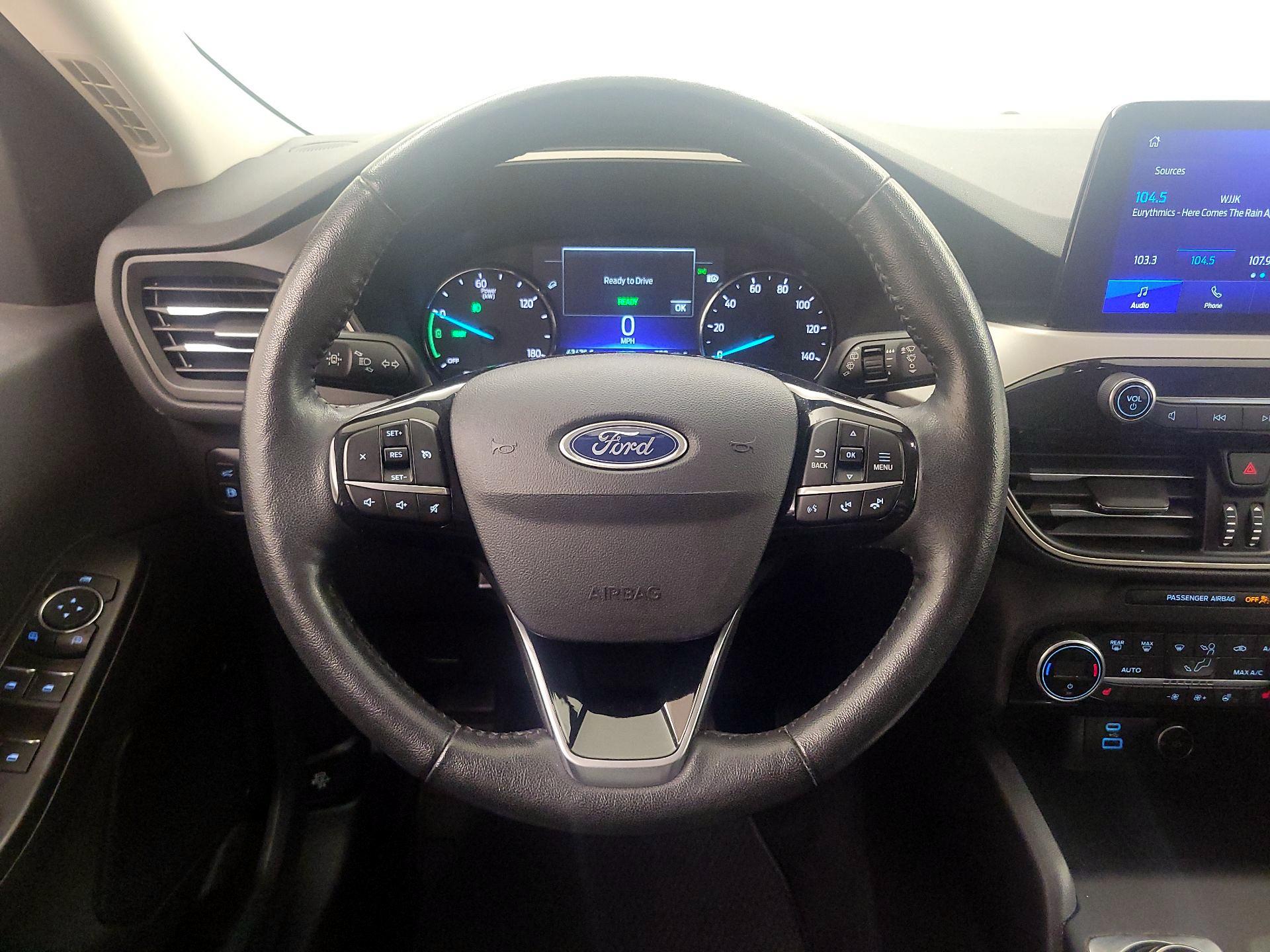 Thumbnail: 2021 Ford Escape - 10
