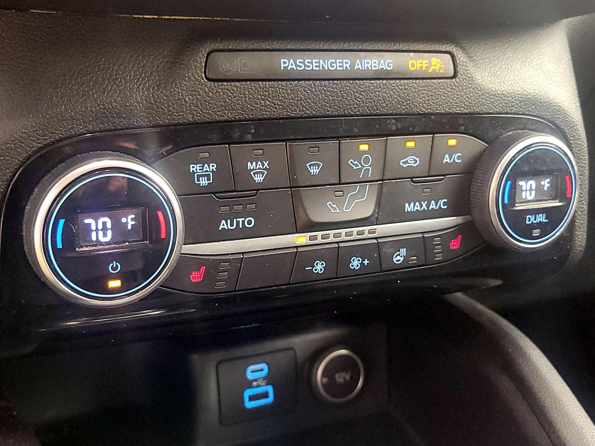 Thumbnail: 2021 Ford Escape - 16