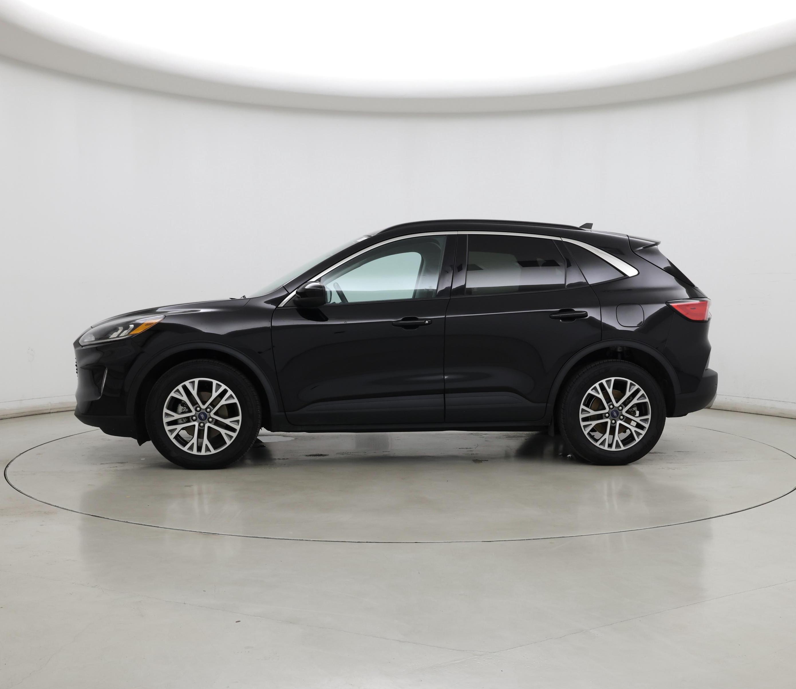 Thumbnail: 2021 Ford Escape - 3